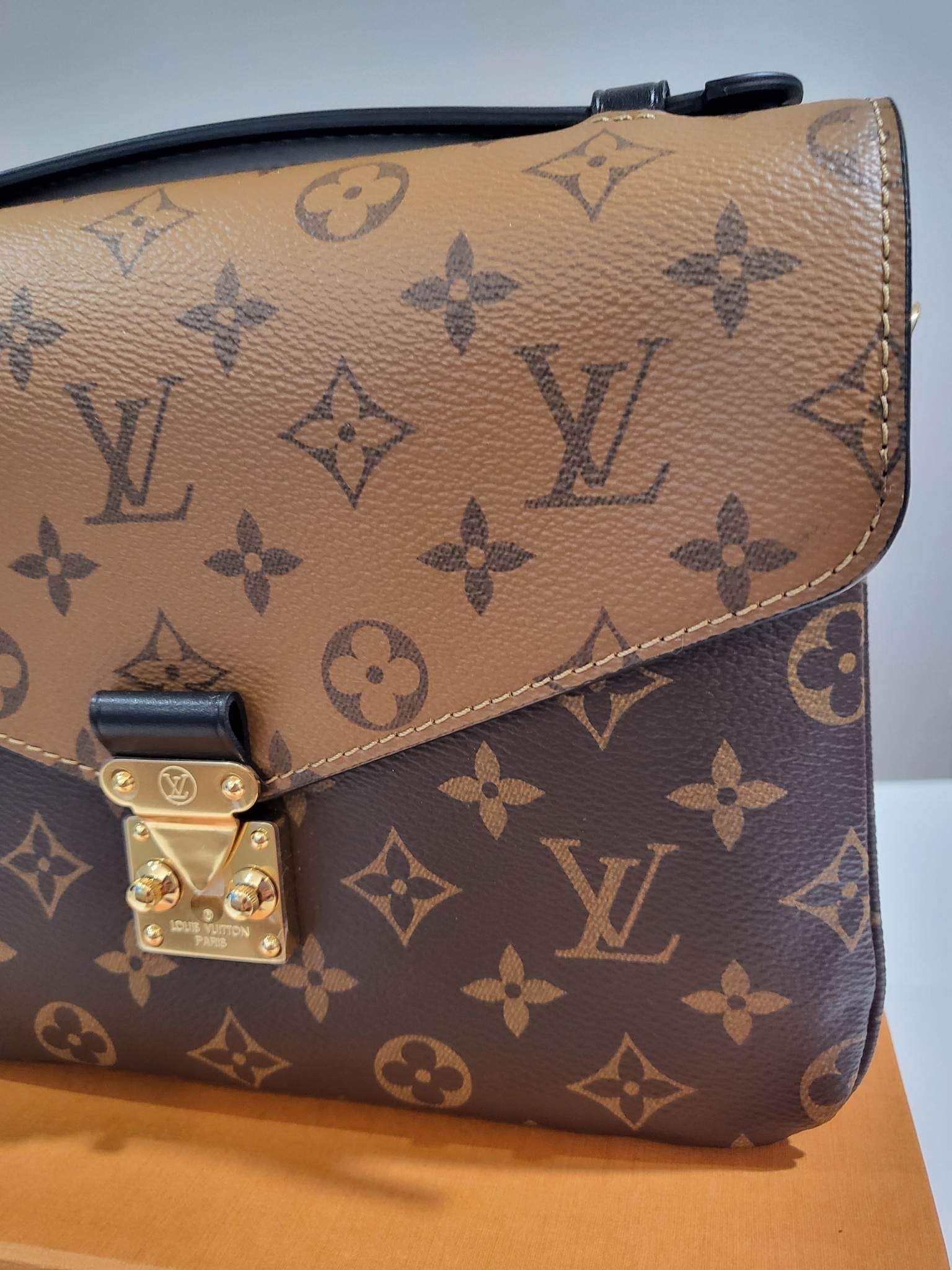 Reverse Pochette MÃƒÆ’Ã‚Â©tis