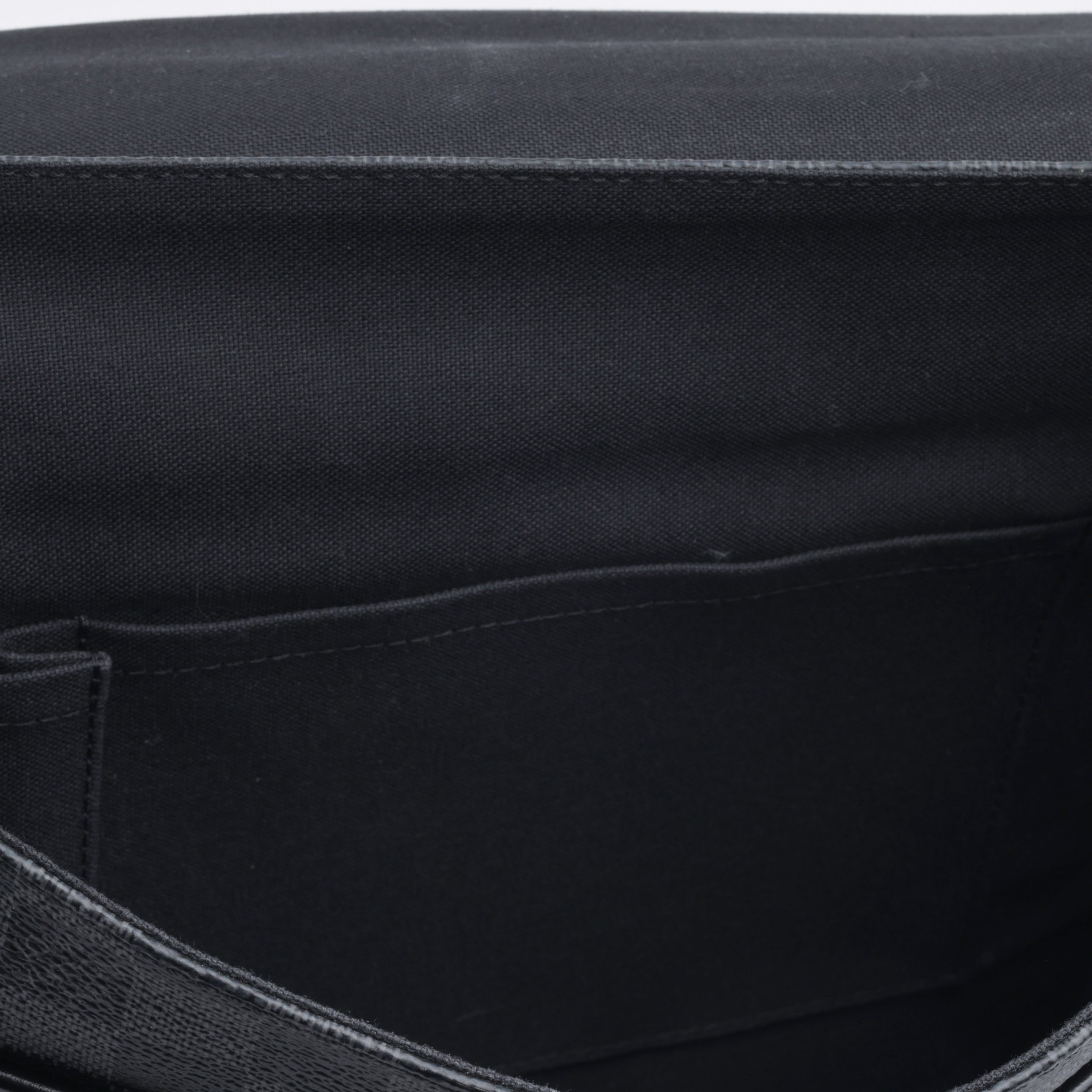 Louis Vuitton Daniel MM Messenger Bag