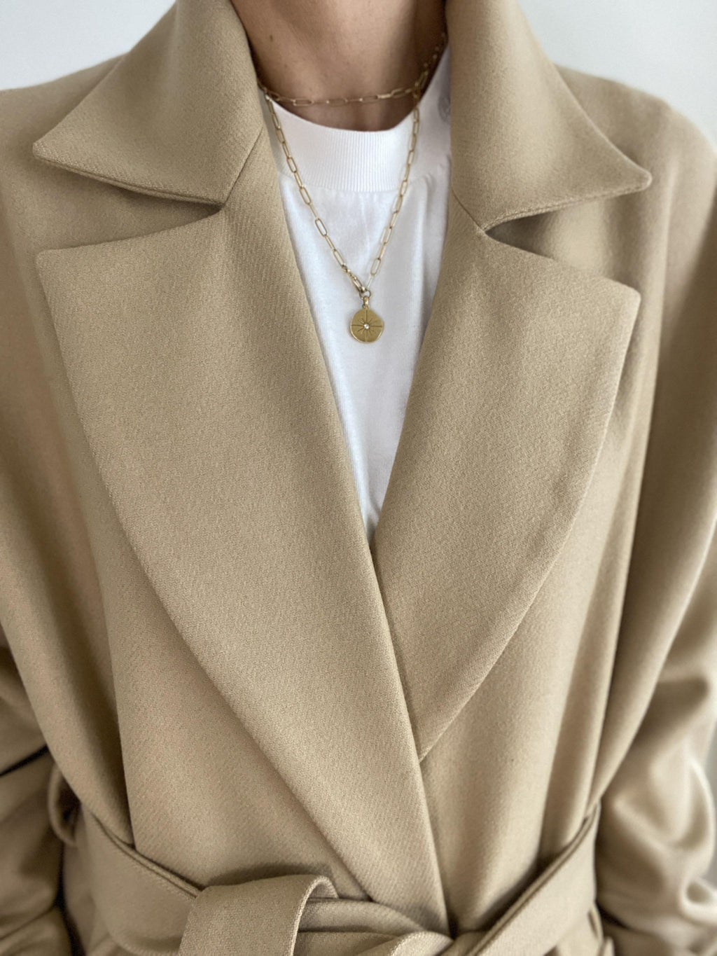 USE UNUSED BUDAPEST WOOL COAT - SIZE EU 36