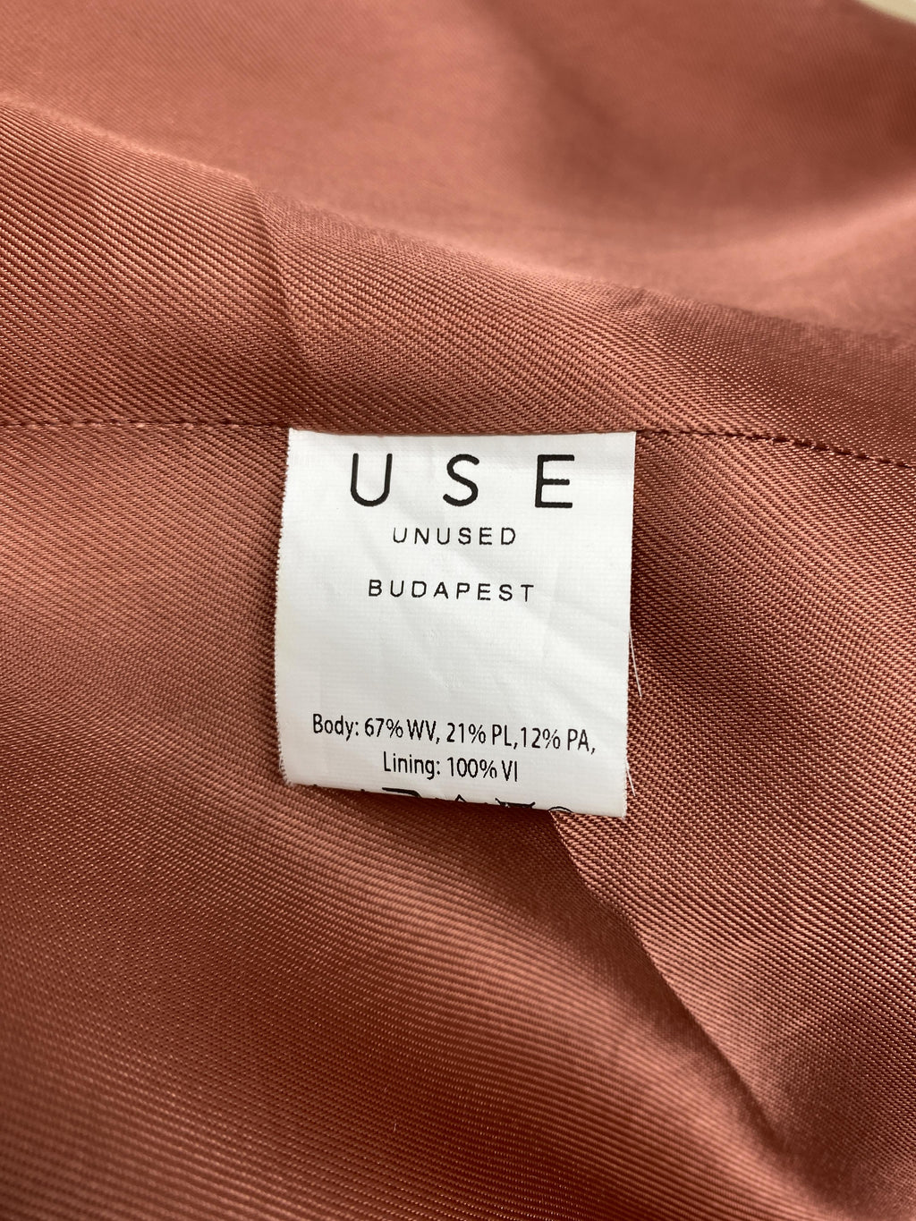 USE UNUSED BUDAPEST WOOL COAT - SIZE EU 36