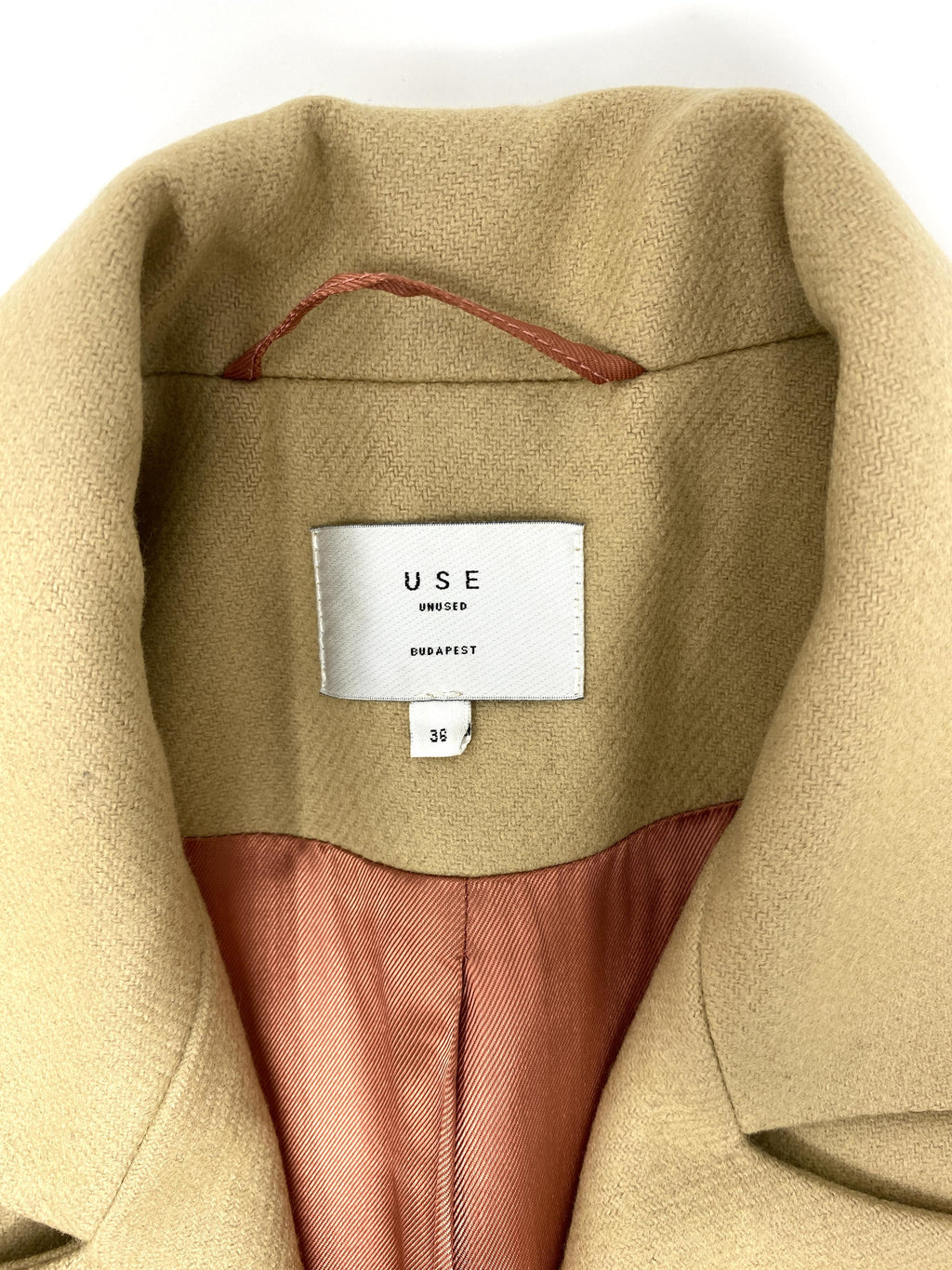 USE UNUSED BUDAPEST WOOL COAT - SIZE EU 36