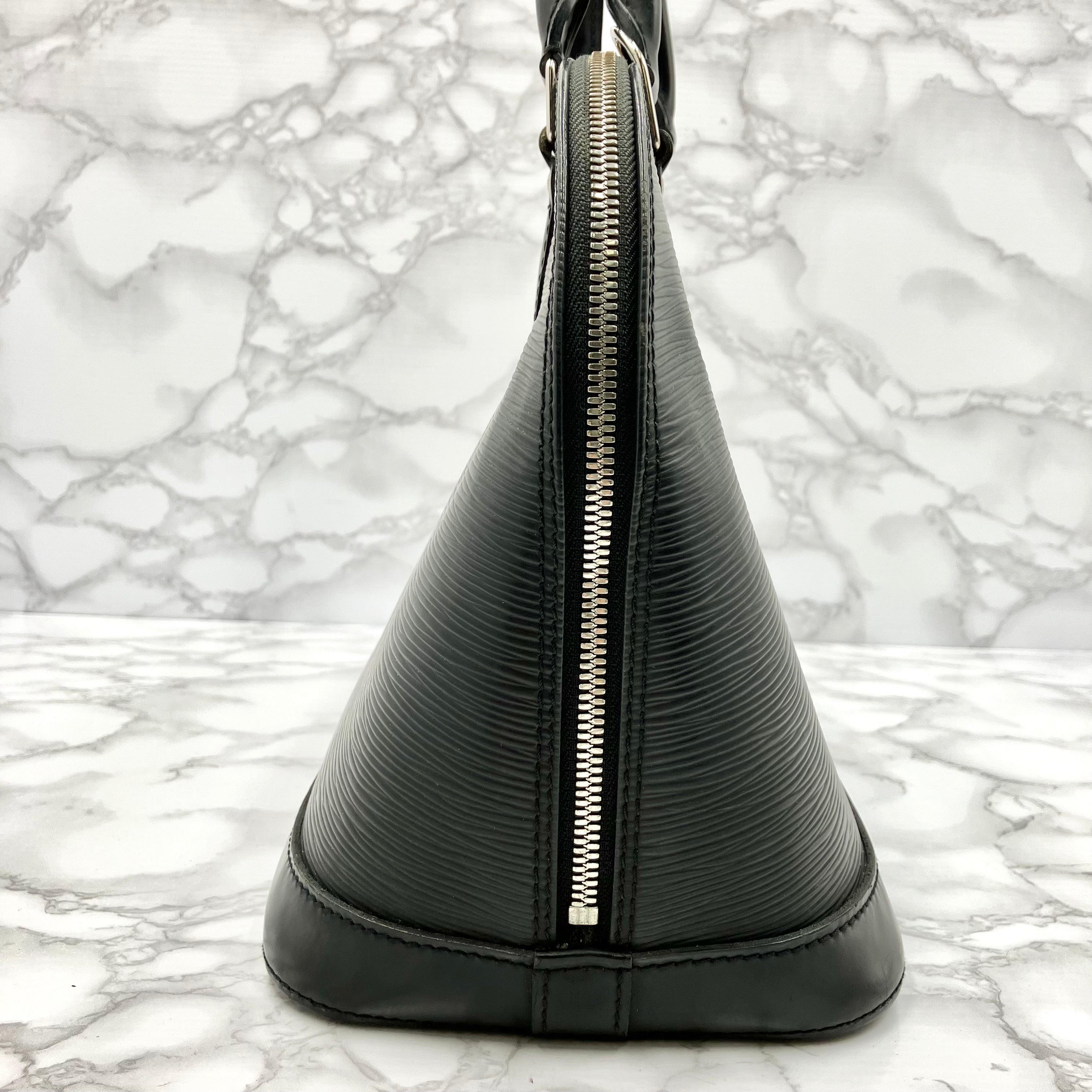 LOUIS VUITTON EPi Alma PM