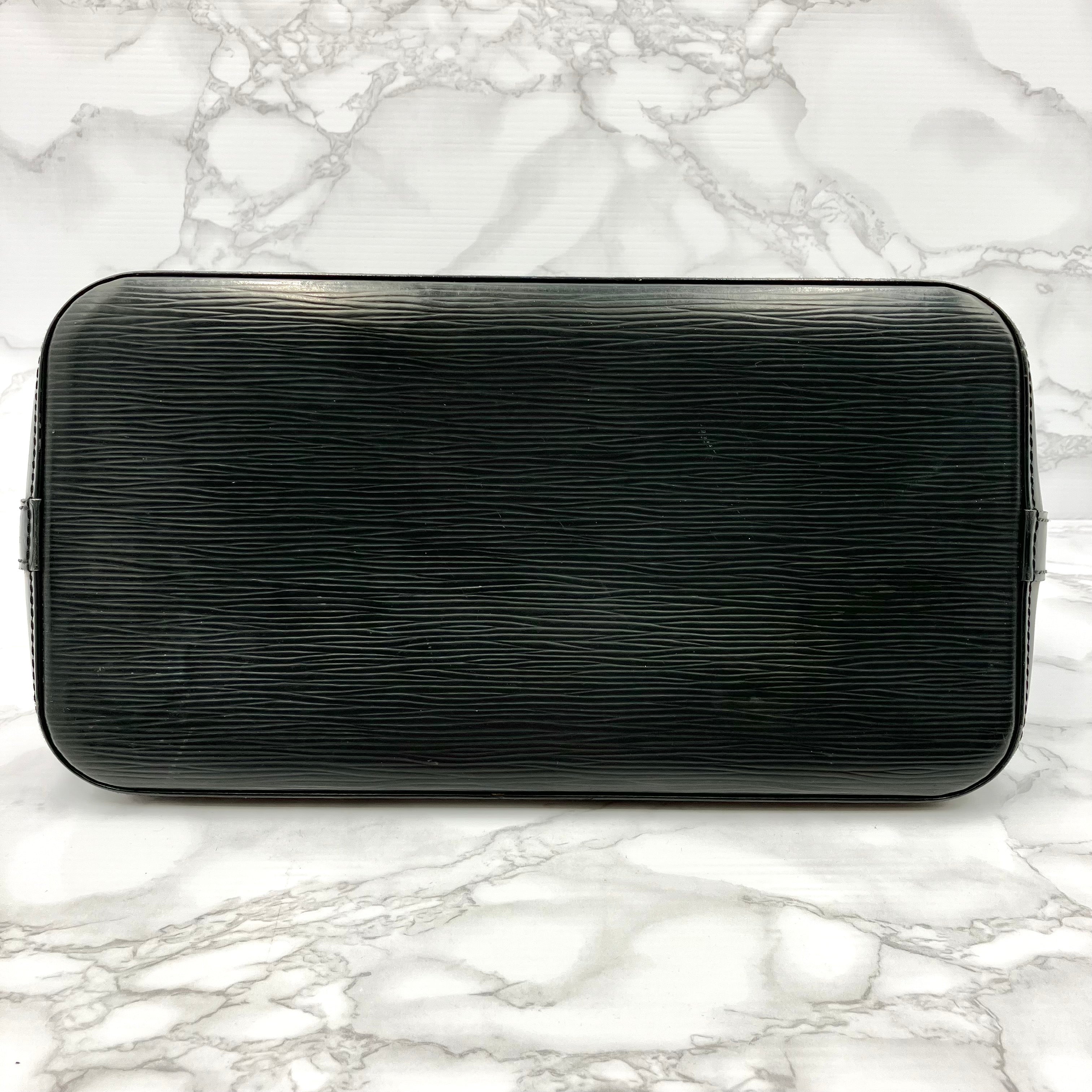 LOUIS VUITTON EPi Alma PM