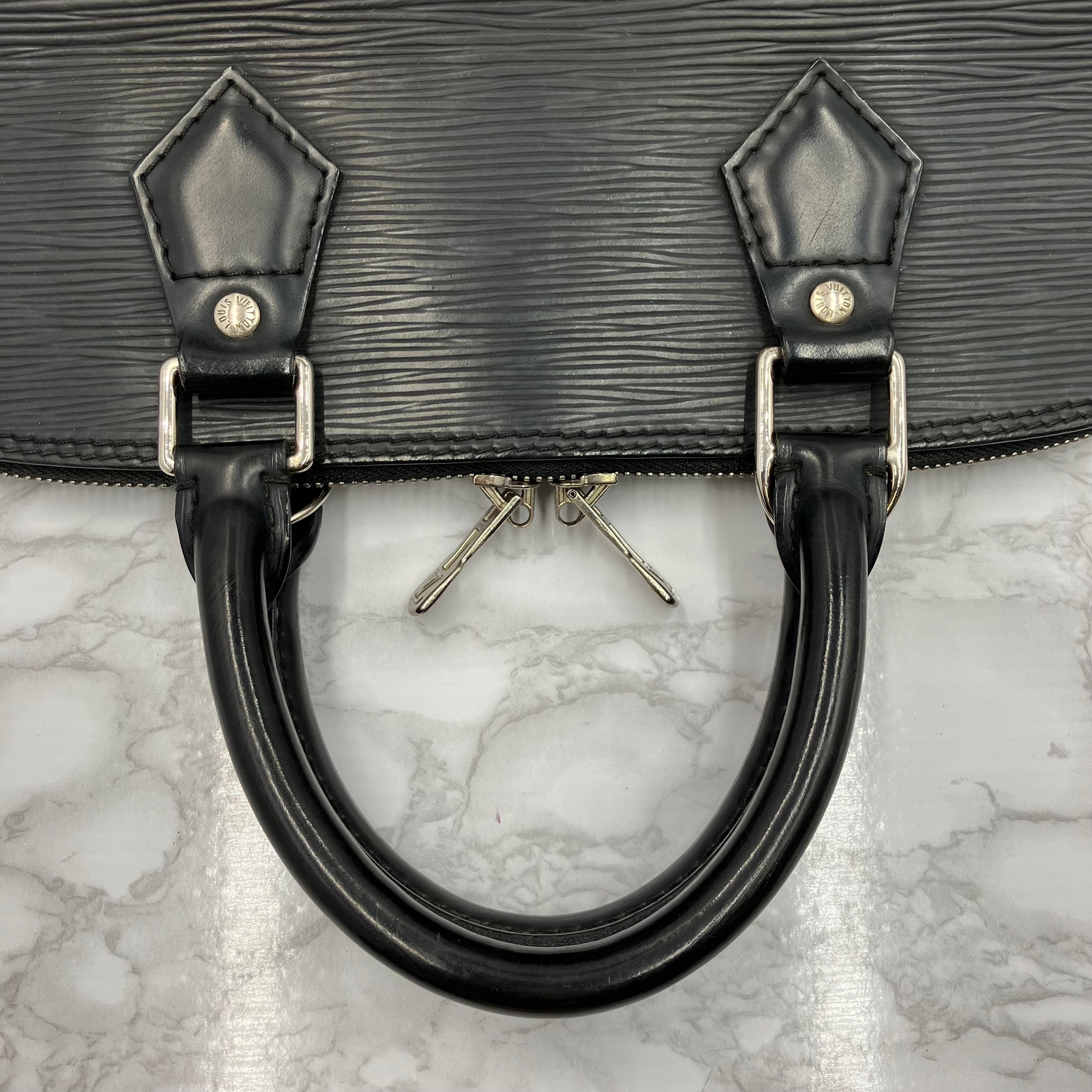 LOUIS VUITTON EPi Alma PM