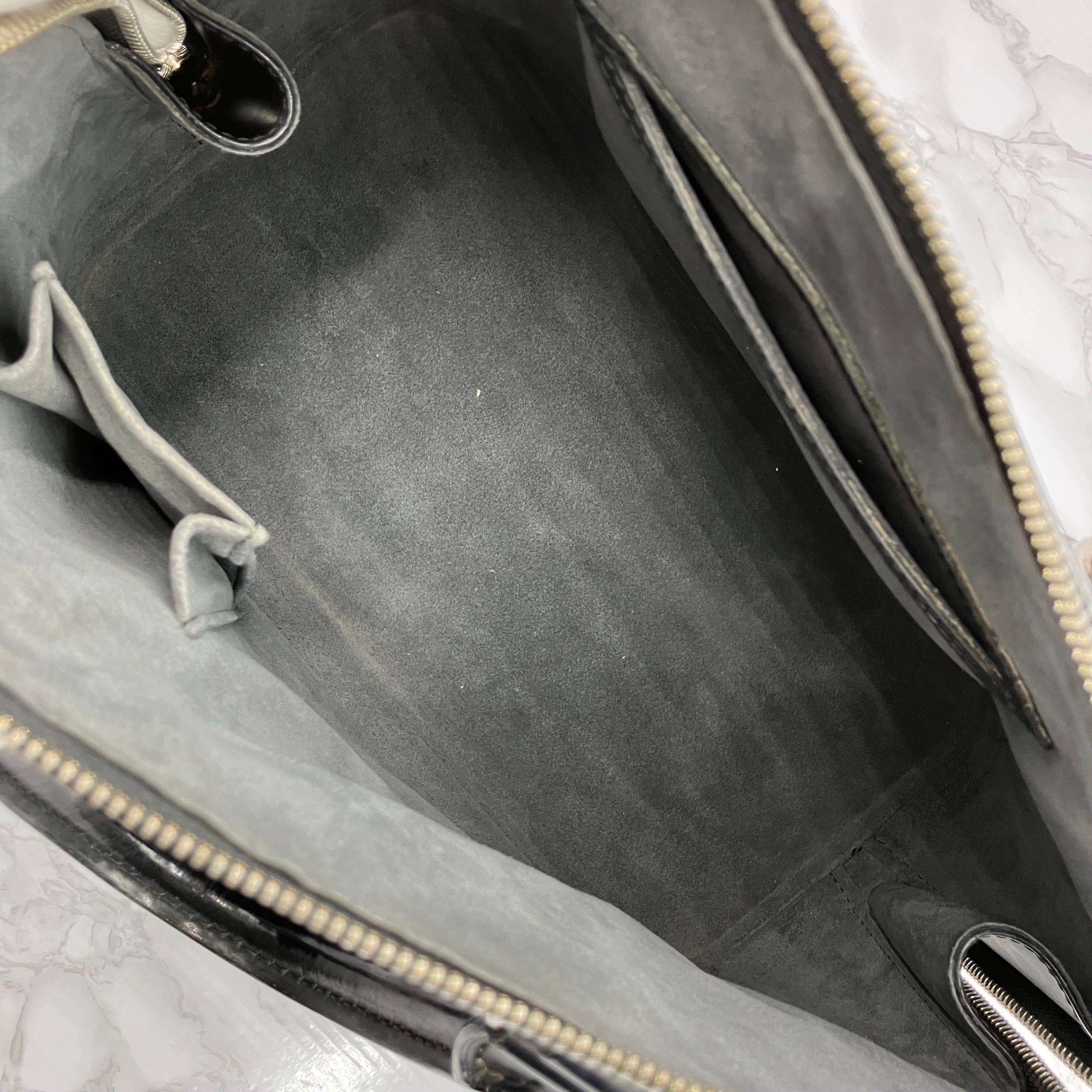 LOUIS VUITTON EPi Alma PM