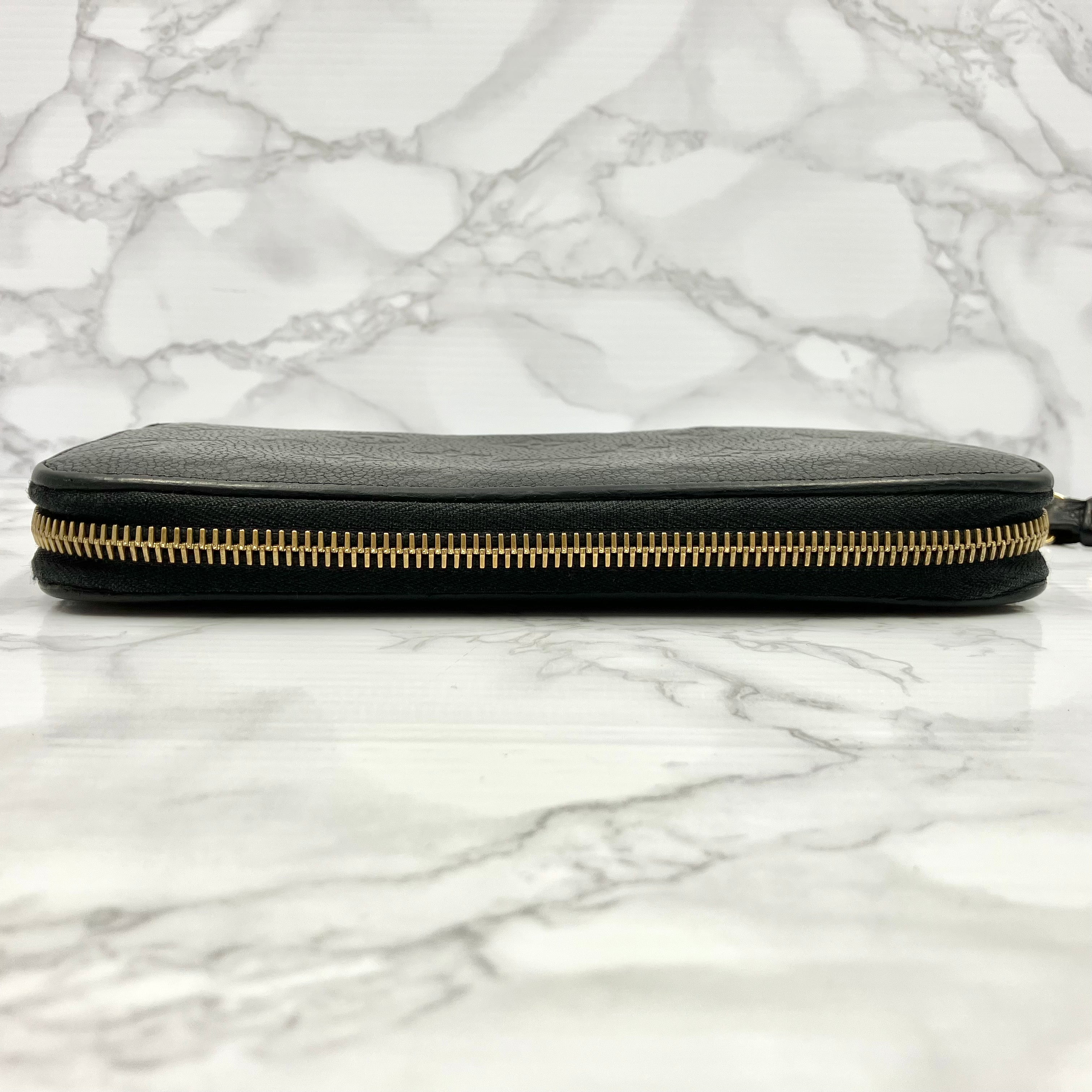 LOUIS VUITTON Amplant Zippy