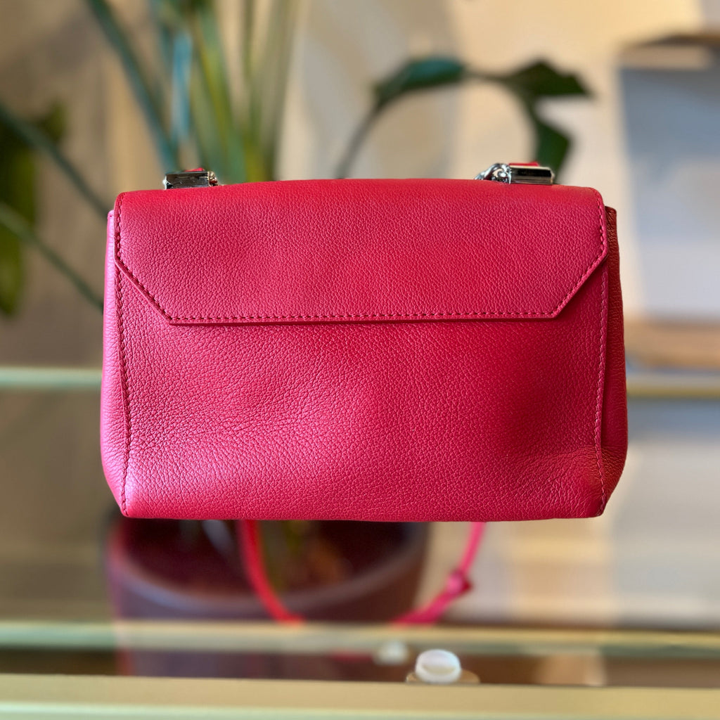 LOUIS VUITTON Lockme II BB Rubis Pebbled Leather Shoulder Bag