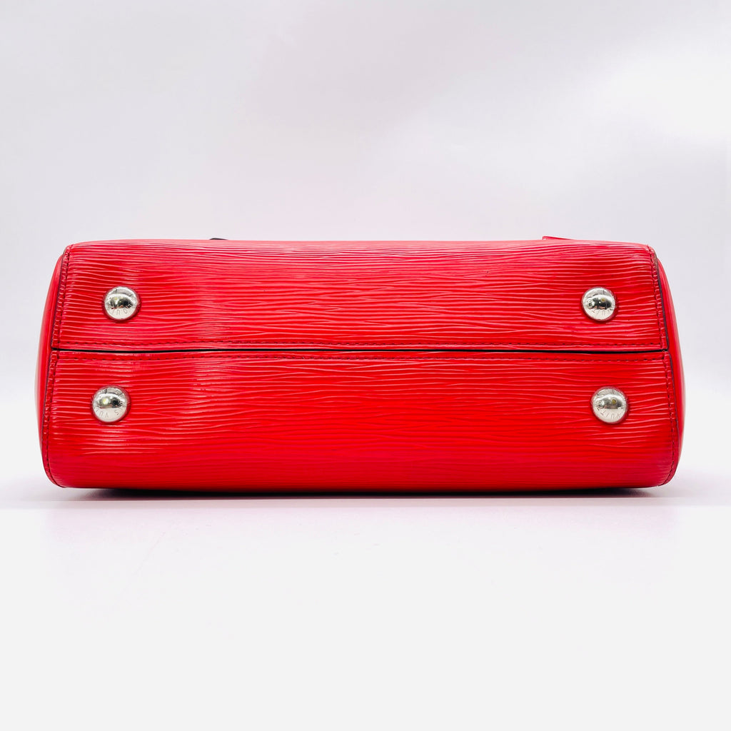 LOUIS VUITTON Epi Cluny BB