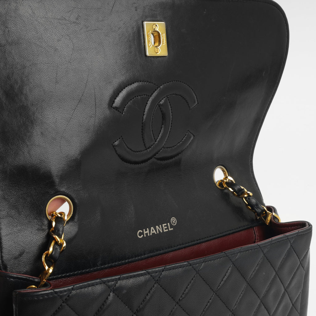 Chanel Vintage Diana Flap - Black
