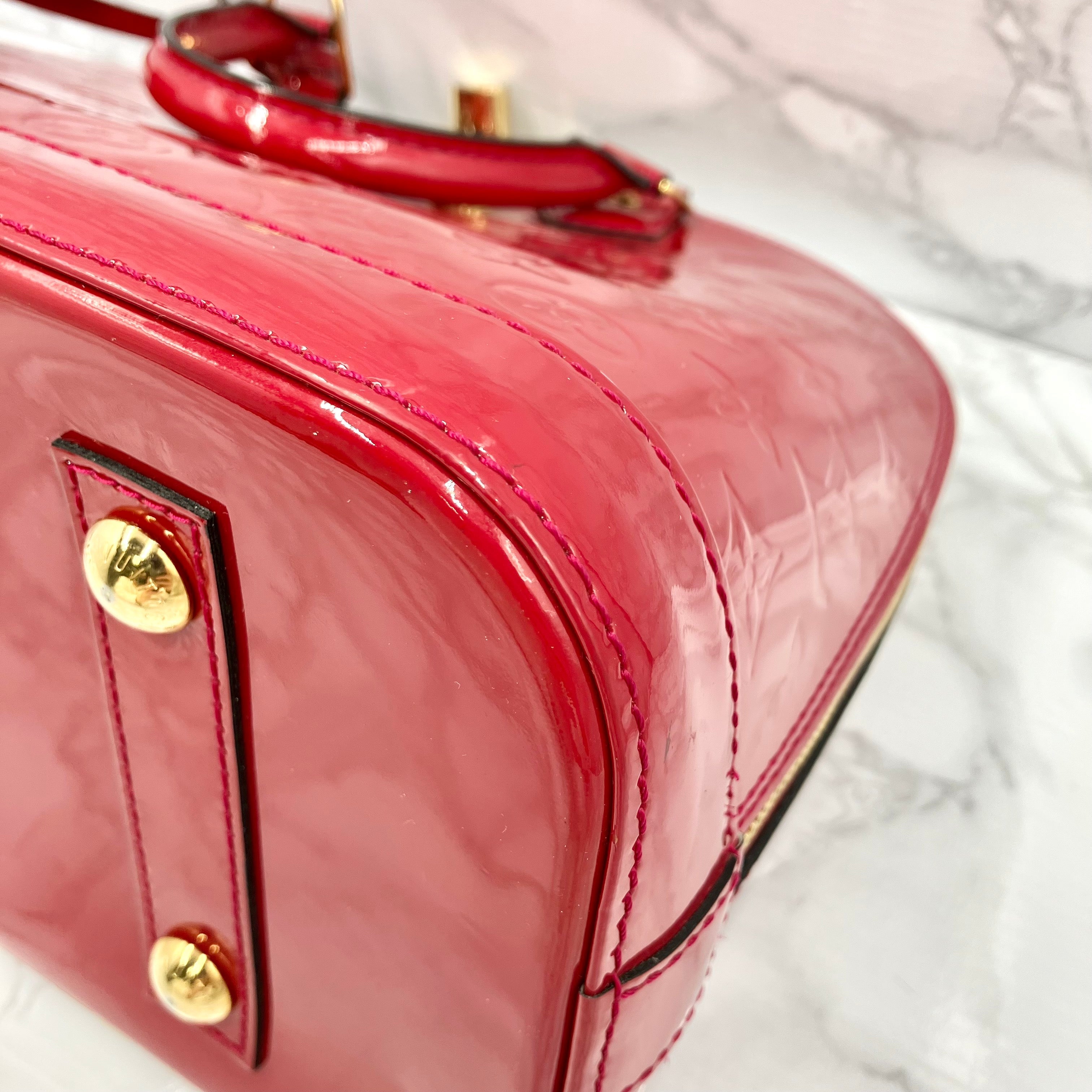 LOUIS VUITTON Vernis Alma PM