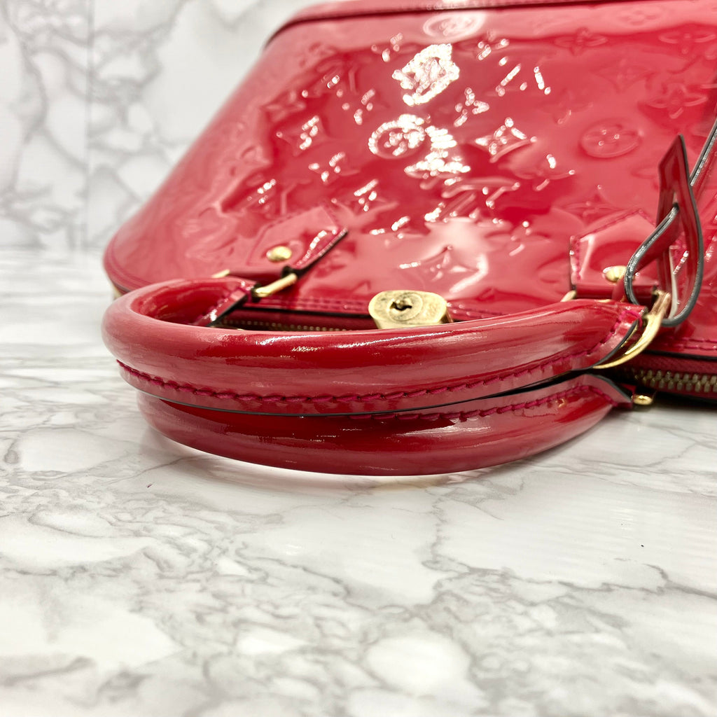 LOUIS VUITTON Vernis Alma PM