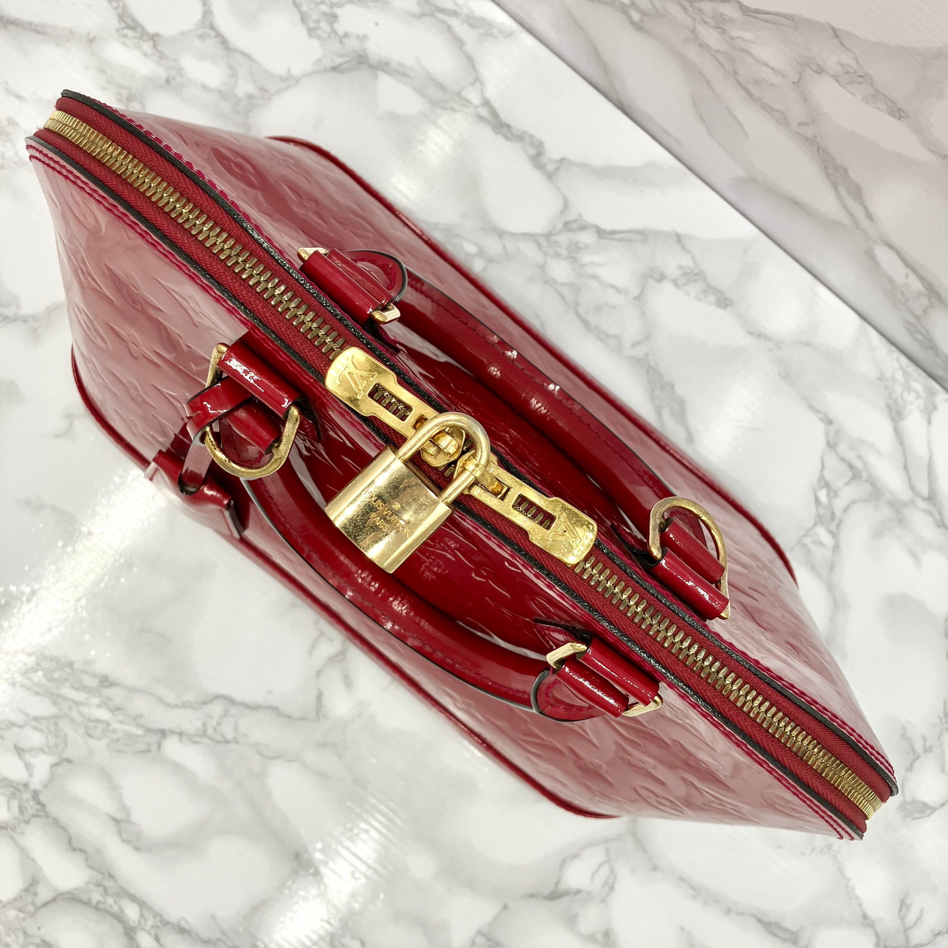 LOUIS VUITTON Vernis Alma PM