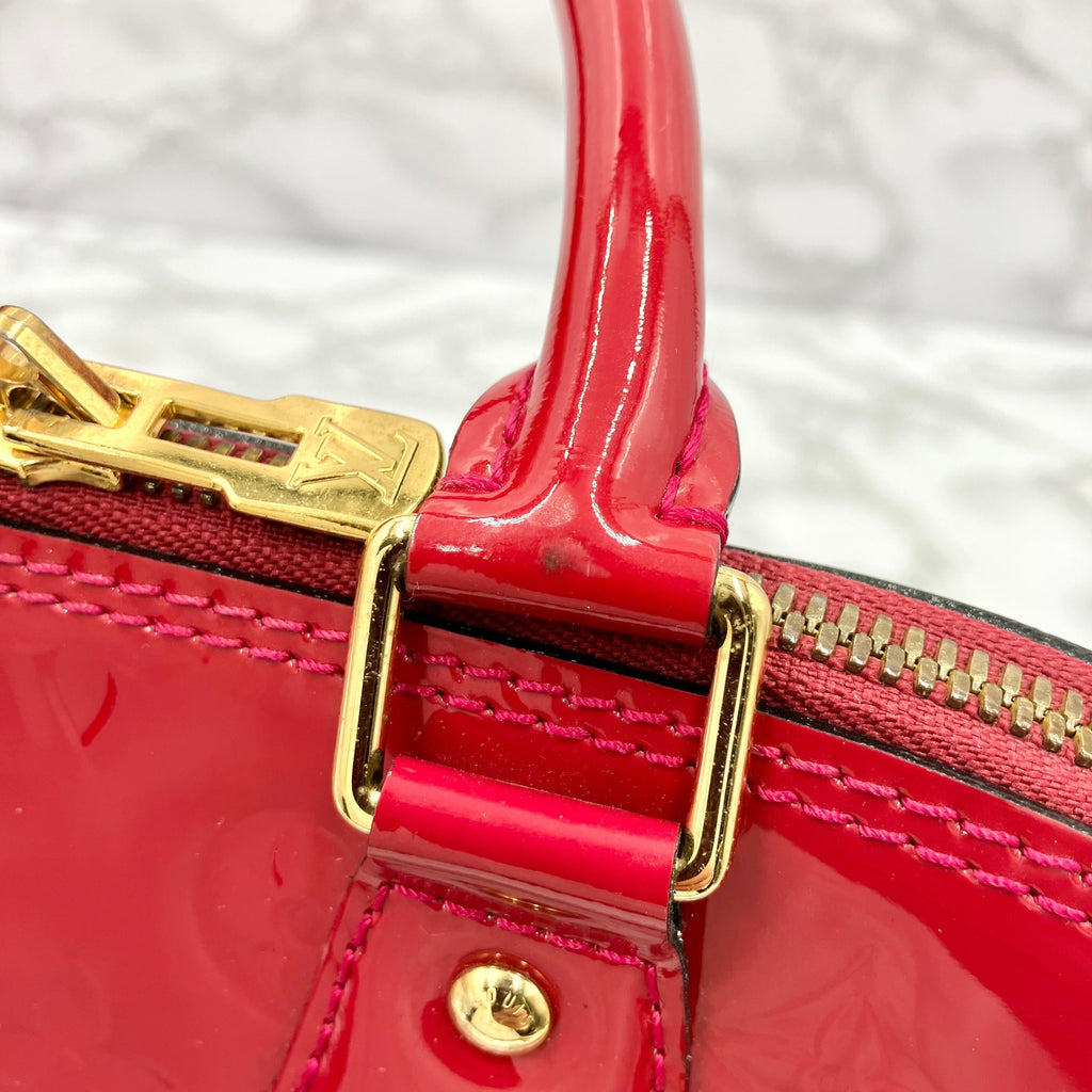 LOUIS VUITTON Vernis Alma PM