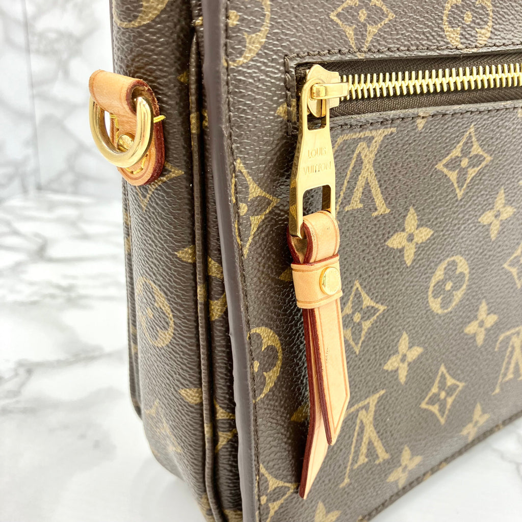 LOUIS VUITTON Monogram Metis