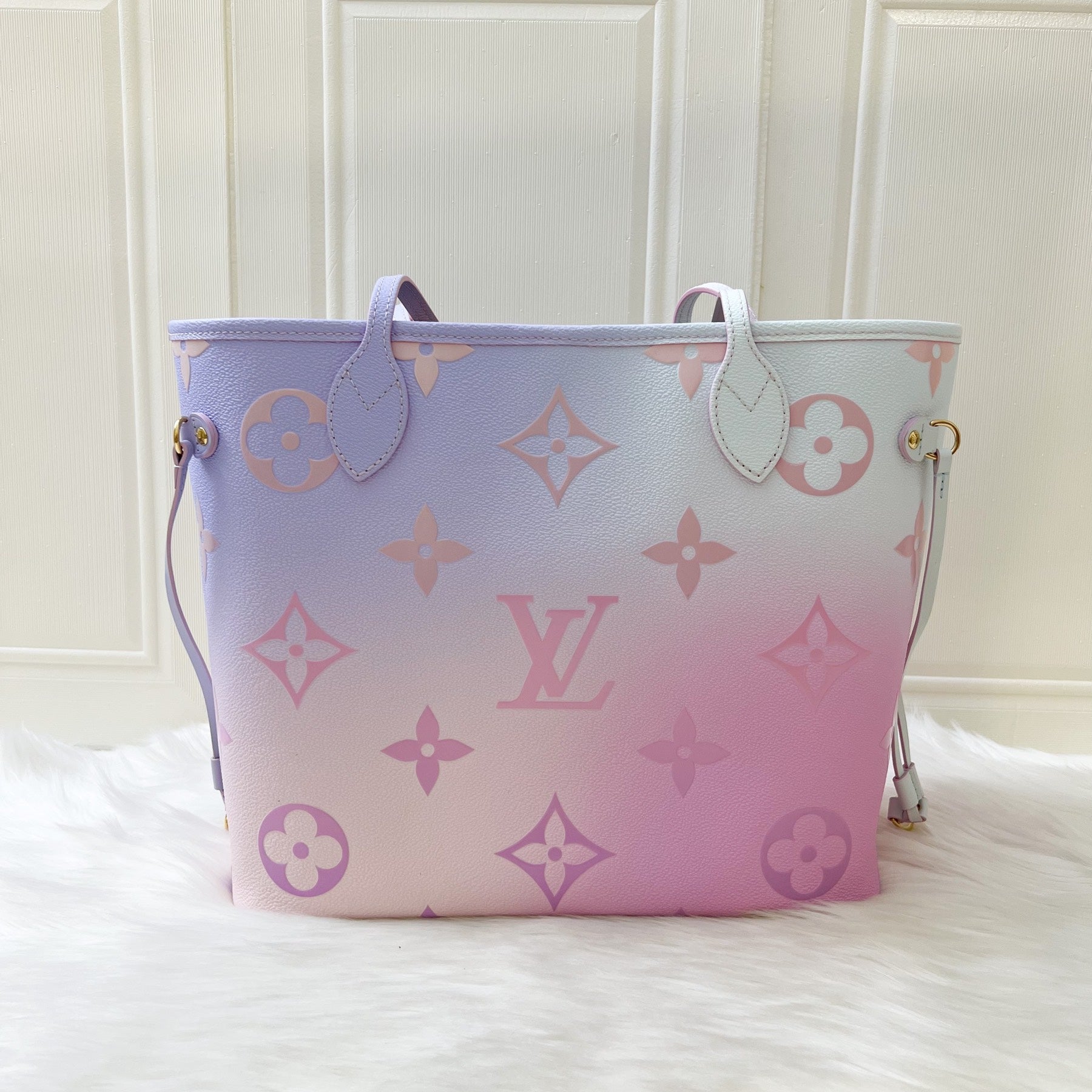 LV Neverfull MM Spring in the Air Sunrise Pastel Canvas and GHW