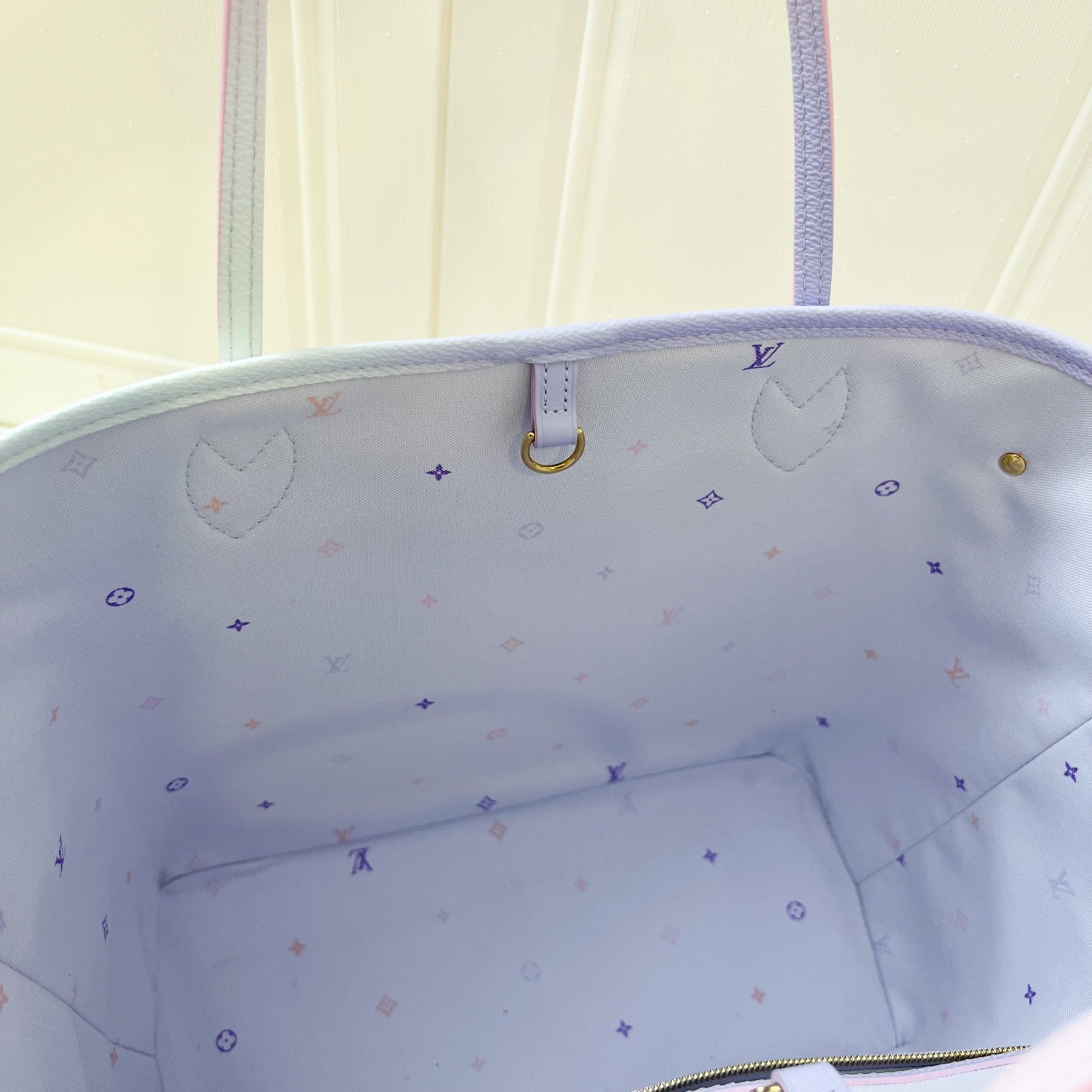 LV Neverfull MM Spring in the Air Sunrise Pastel Canvas and GHW