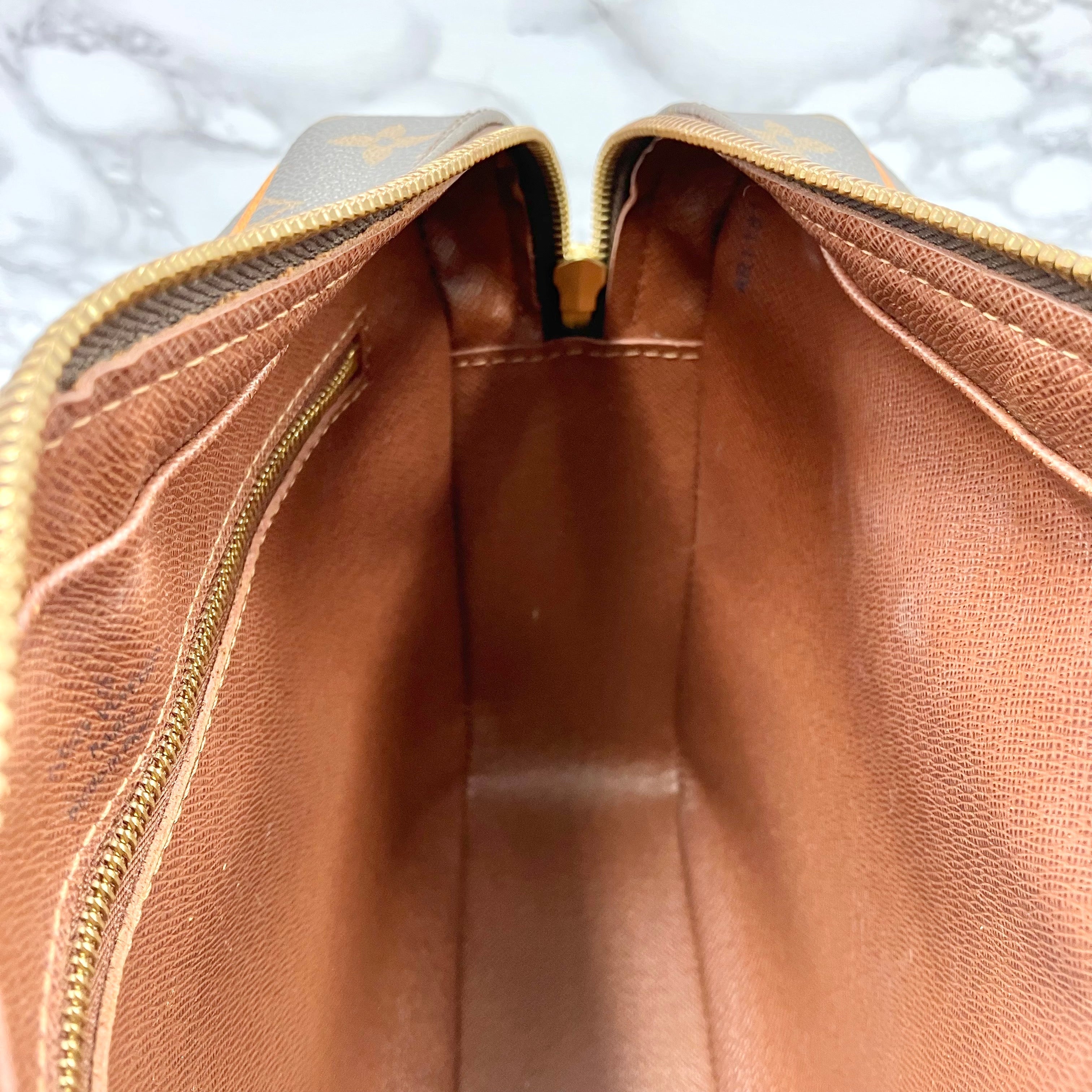 LOUIS VUITTON Monogram Nile