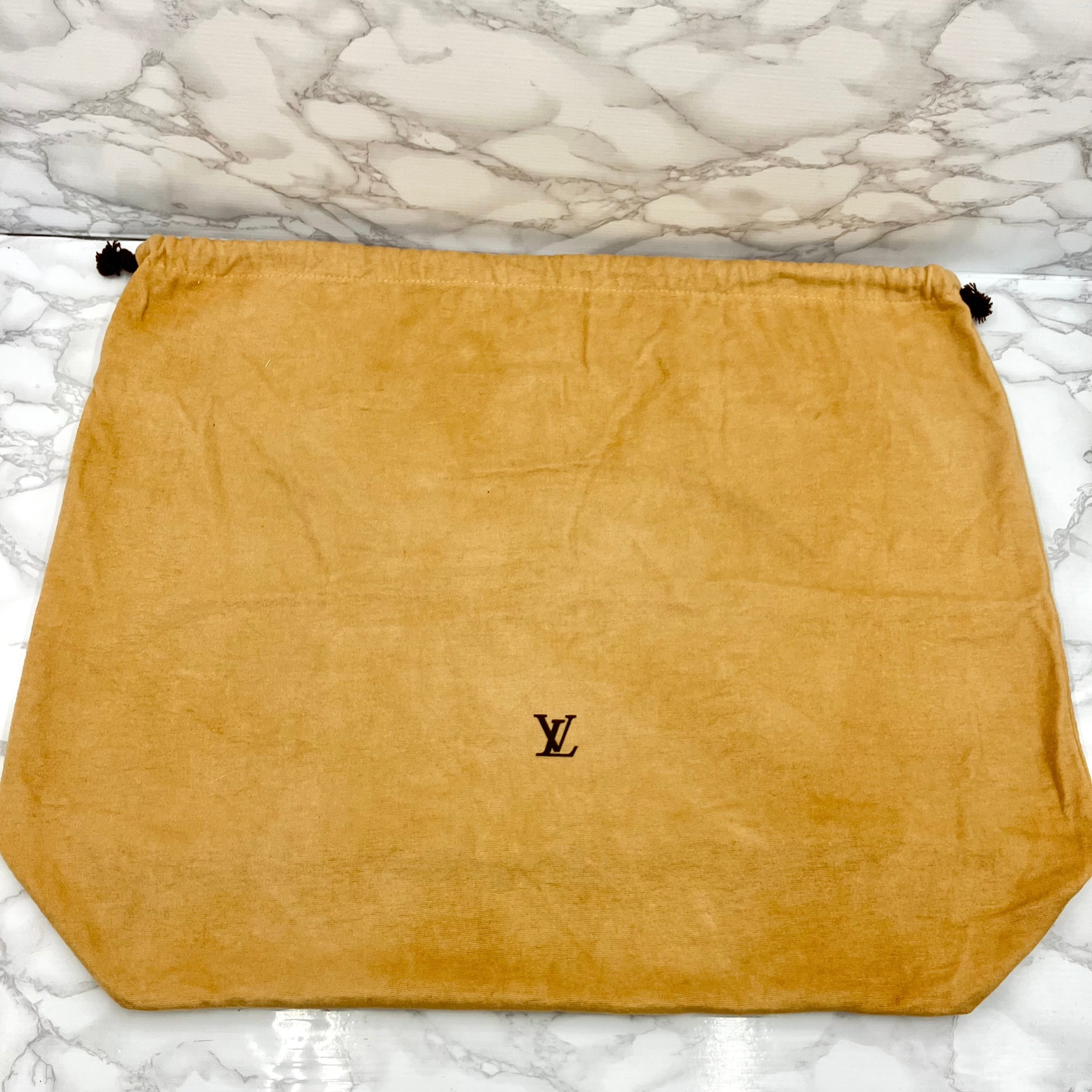 LOUIS VUITTON Monogram Nile