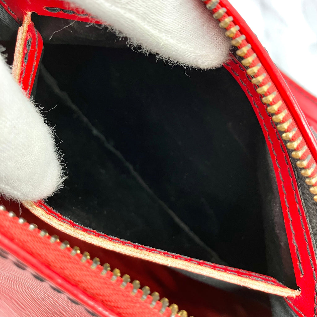 LOUIS VUITTON Epi Sppedy 25
