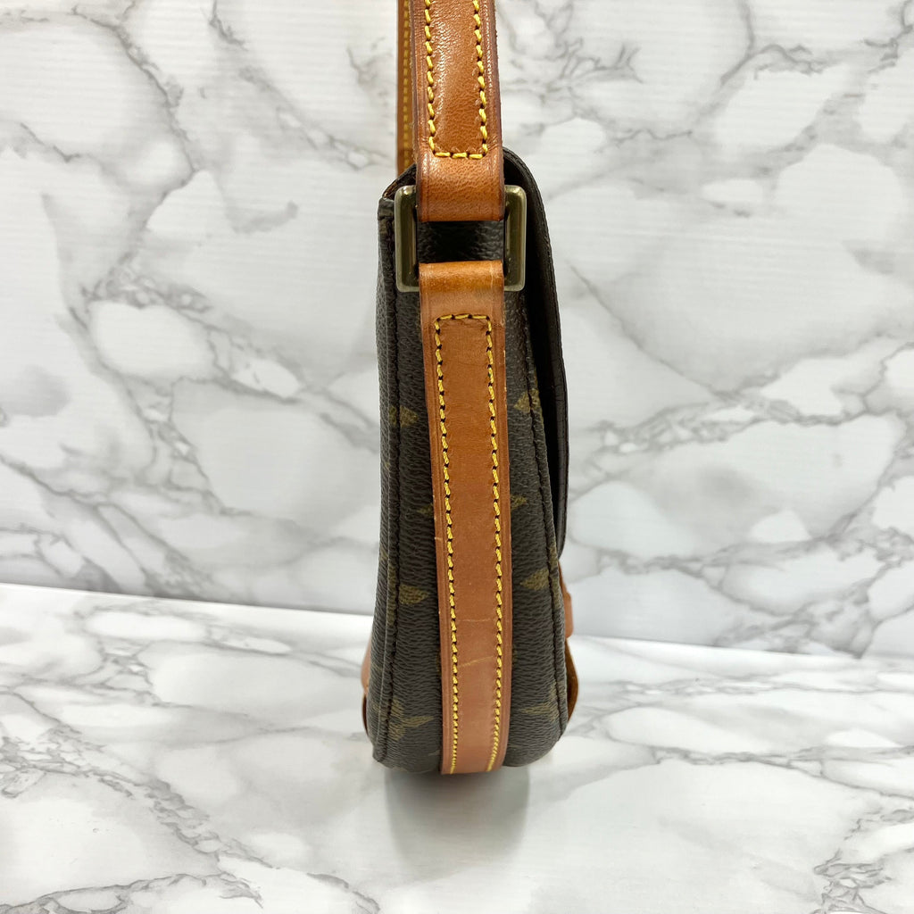 LOUIS VUITTON Chantilly