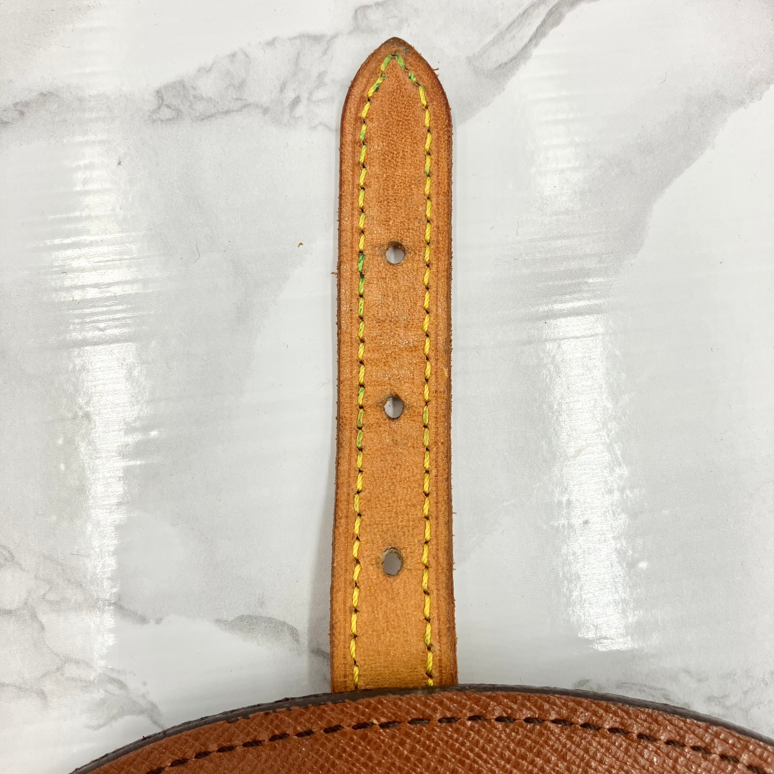 LOUIS VUITTON Chantilly