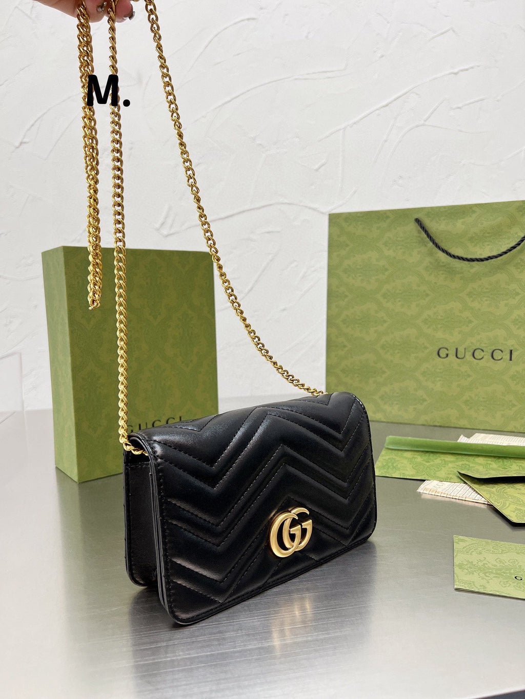 GC557 GG Marmont Chain Wallet / 7.1x4.3x1.5inch