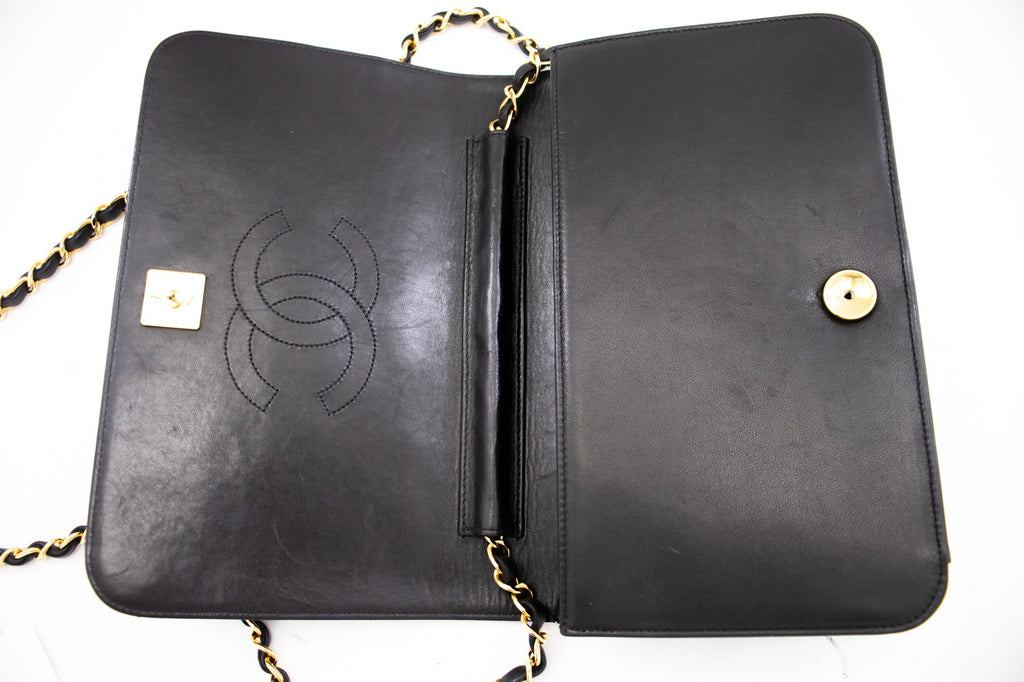 CHANEL Full Flap Chain Shoulder Bag Clutch Black Quilted Lambskin k82