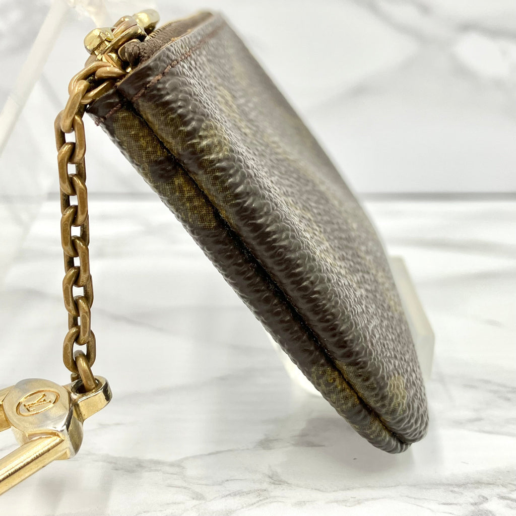 LUIS VUITTON Monogram Pochette Clé