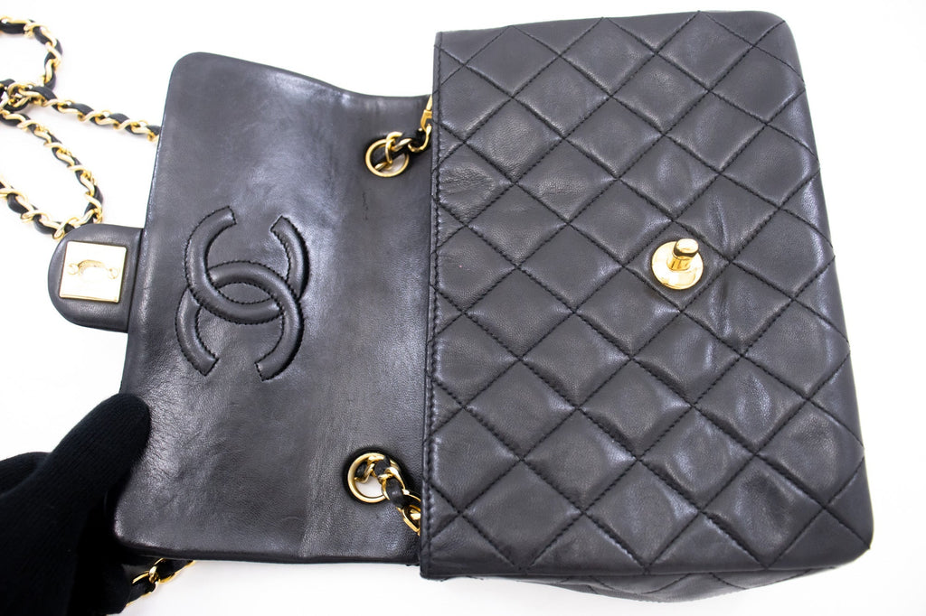 CHANEL Mini Square Small Chain Shoulder Bag Crossbody Black Quilt k83