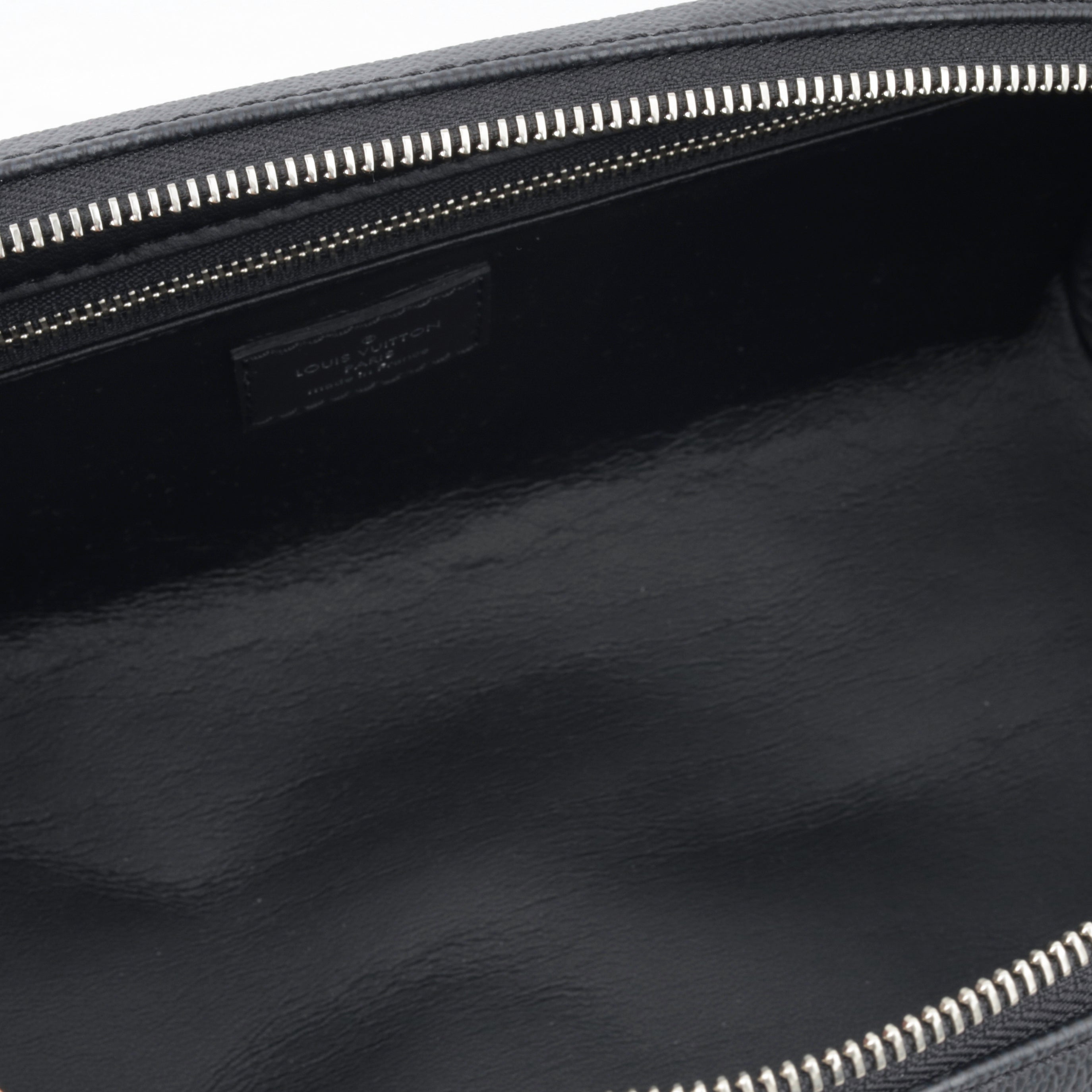 Louis Vuitton Dopp Kit Toilet Pouch - Damier Graphite