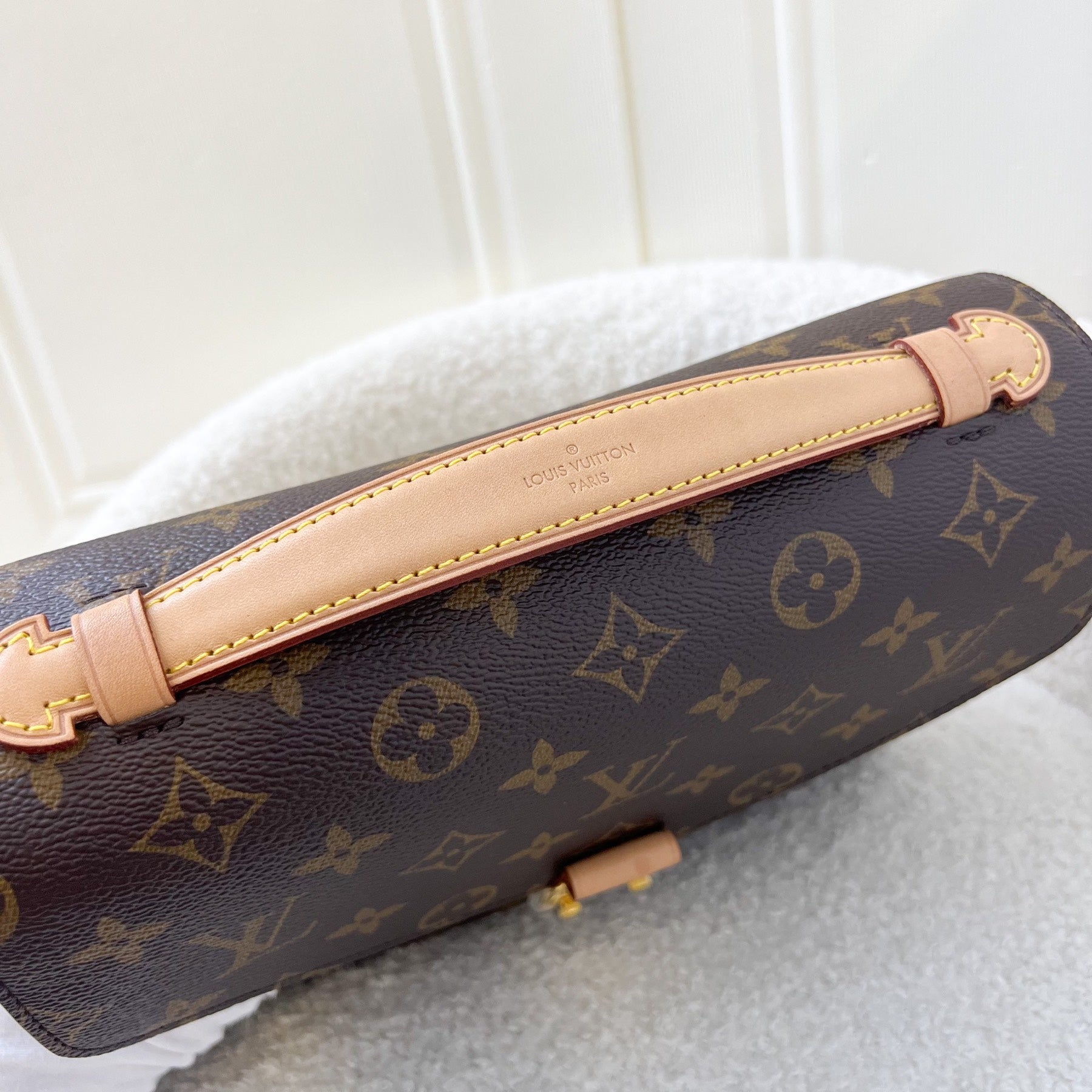 LV Pochette Metis in Monogram Canvas and GHW