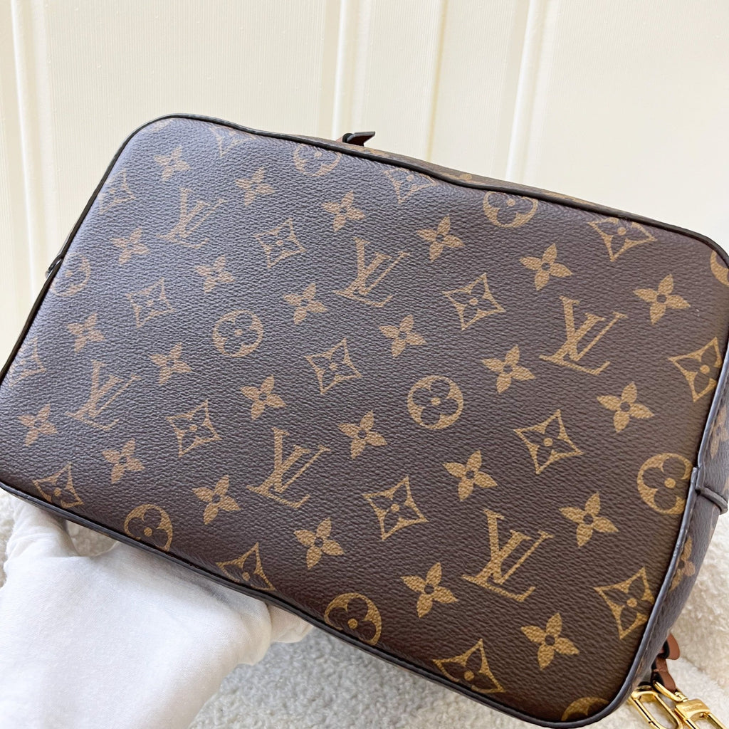 LV Neonoe MM in Monogram Canvas, Caramel Strap and GHW