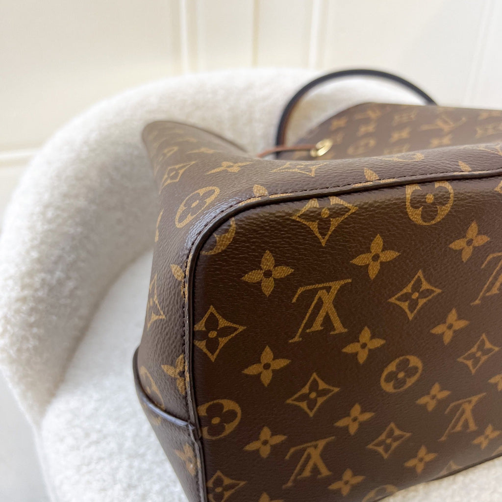 LV Neonoe MM in Monogram Canvas, Caramel Strap and GHW