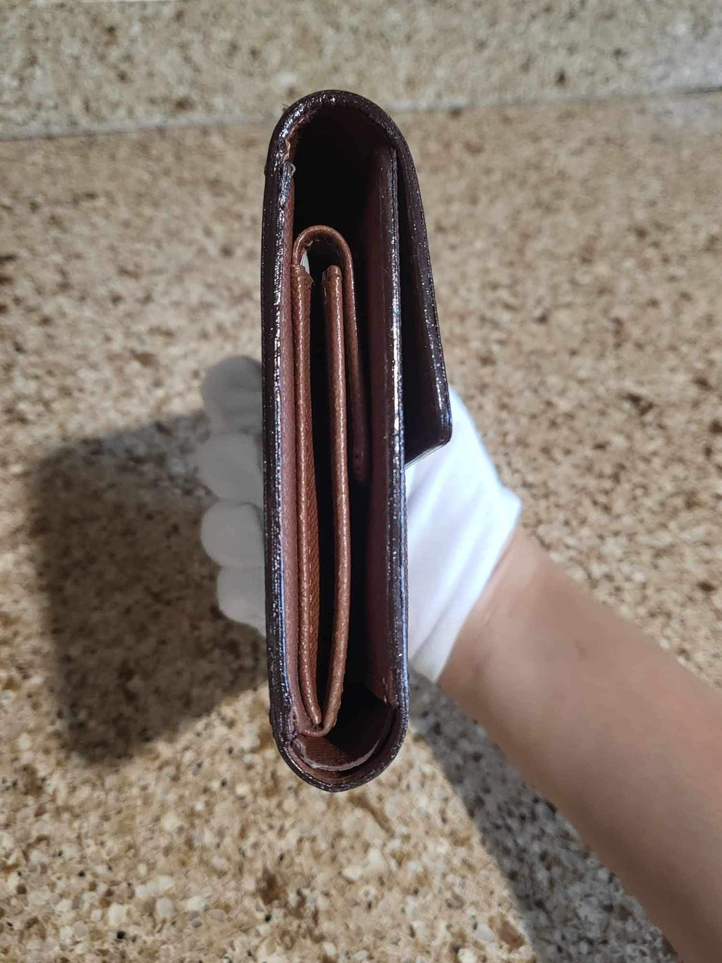Vintage Alexandra Tri-Fold Mid Sized Wallet