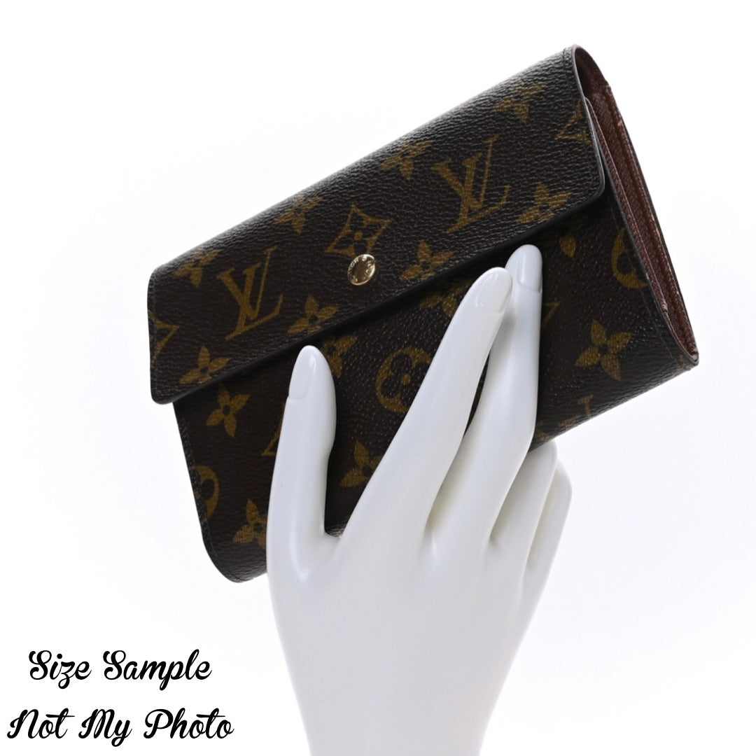Vintage Alexandra Tri-Fold Mid Sized Wallet