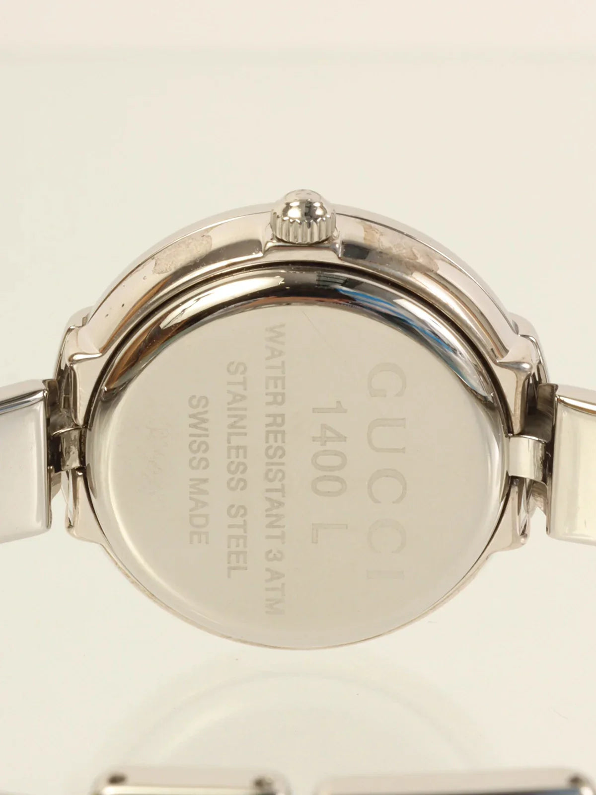 GUCCI Round Face Logo Bangle Watch Silver/Black