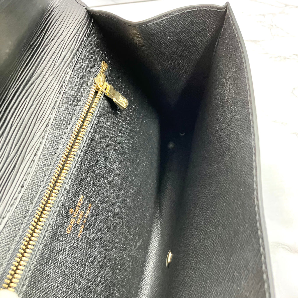 LOUIS VUITTON Epi Art Deco Clutch