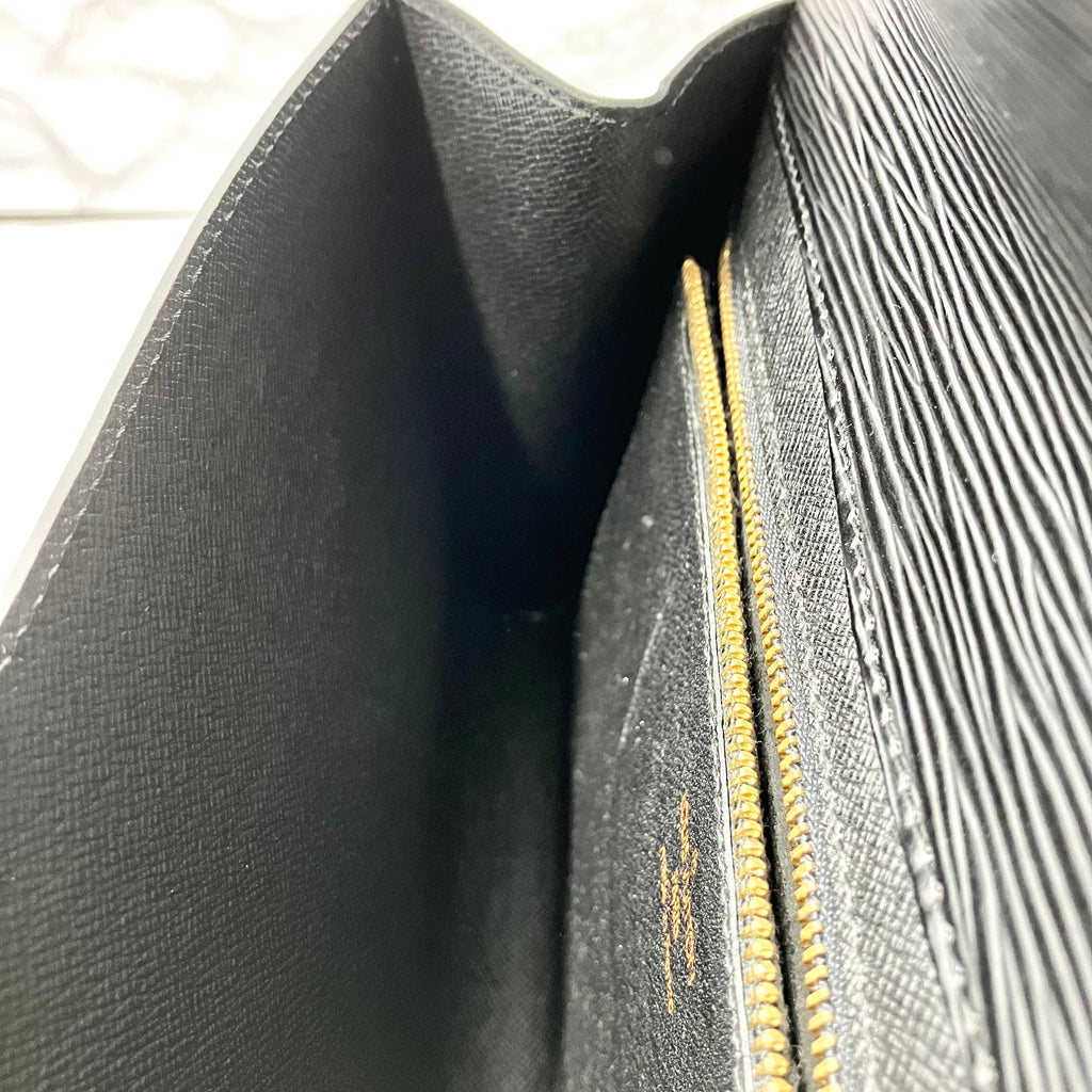 LOUIS VUITTON Epi Art Deco Clutch
