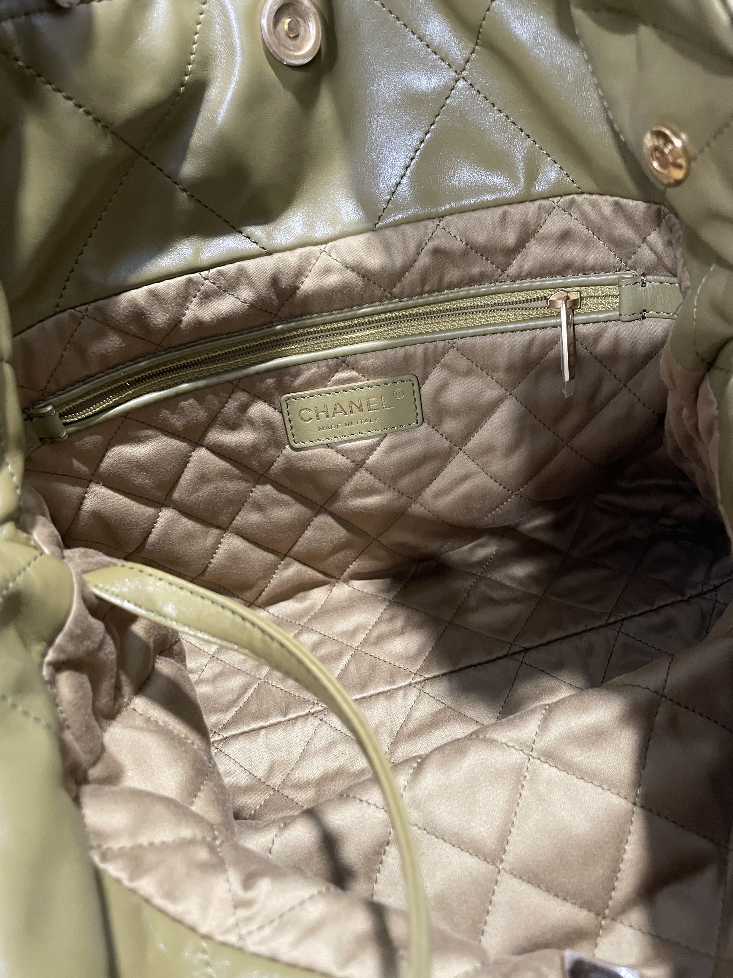 Chanel 22 Small Olive
