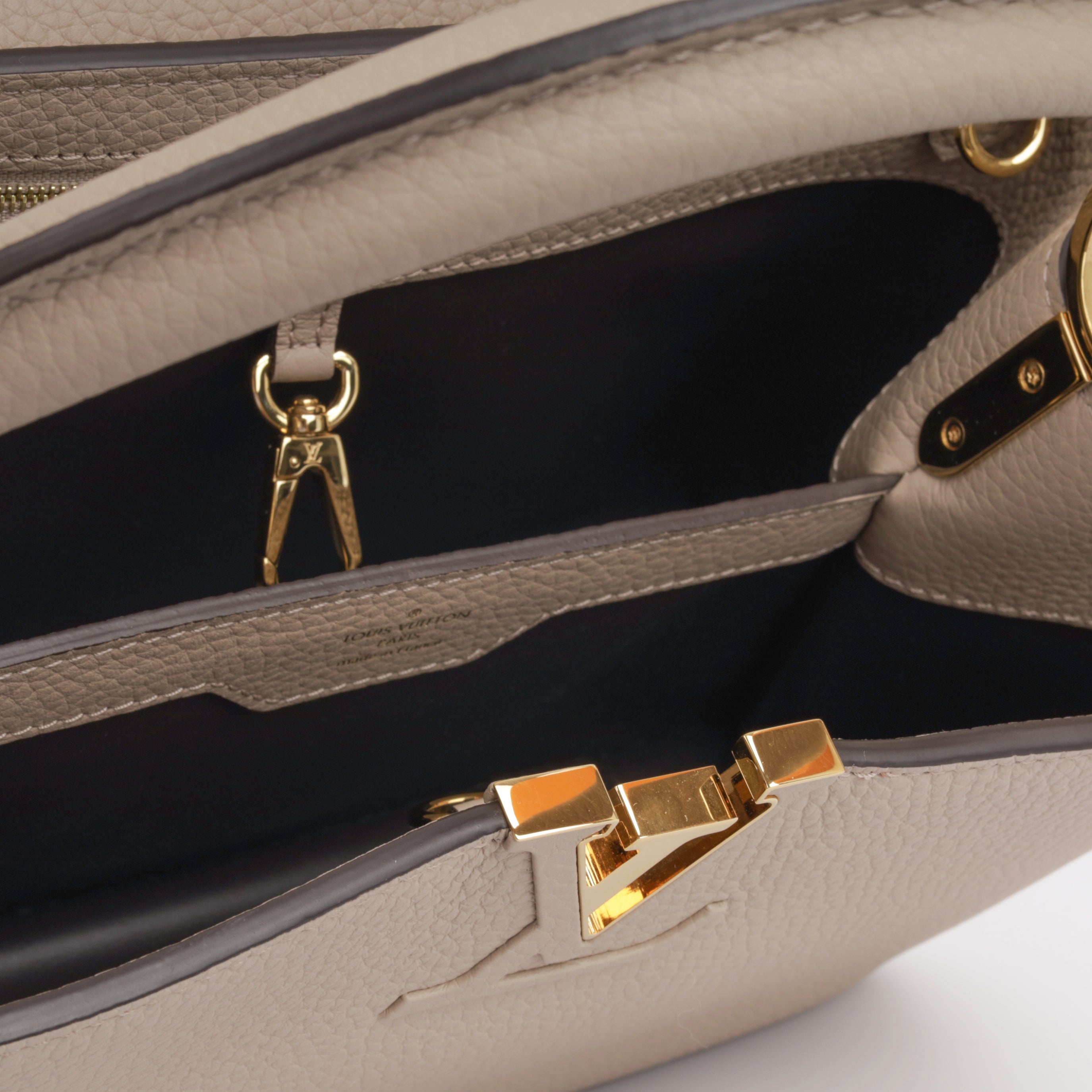 Louis Vuitton Capucines MM