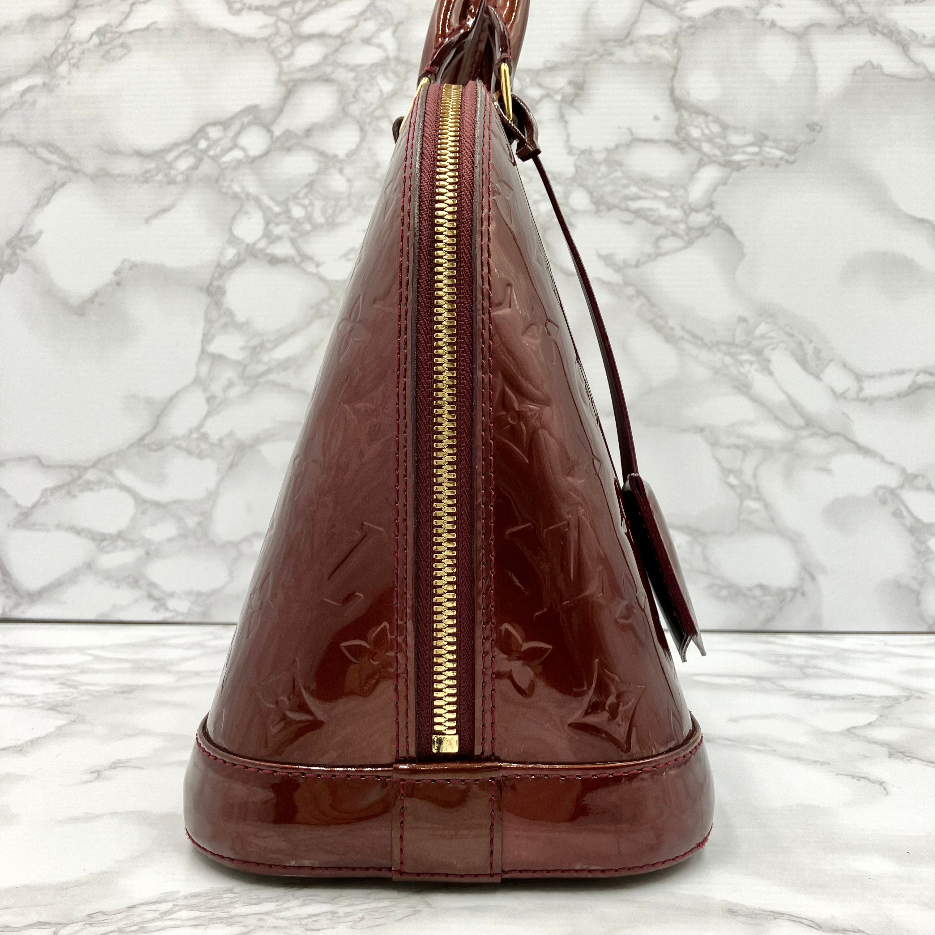 LOUIS VUITTON Vernis Alma PM