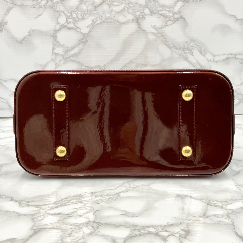 LOUIS VUITTON Vernis Alma PM
