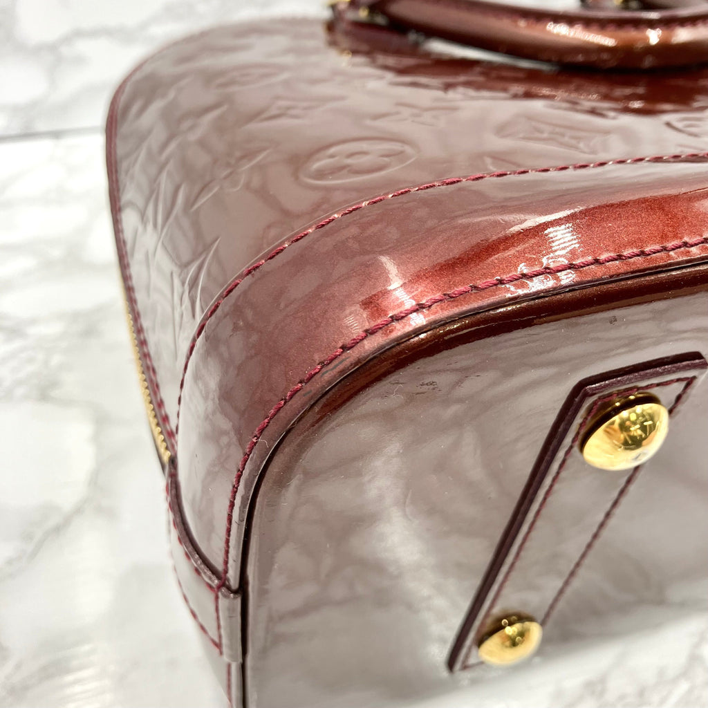 LOUIS VUITTON Vernis Alma PM