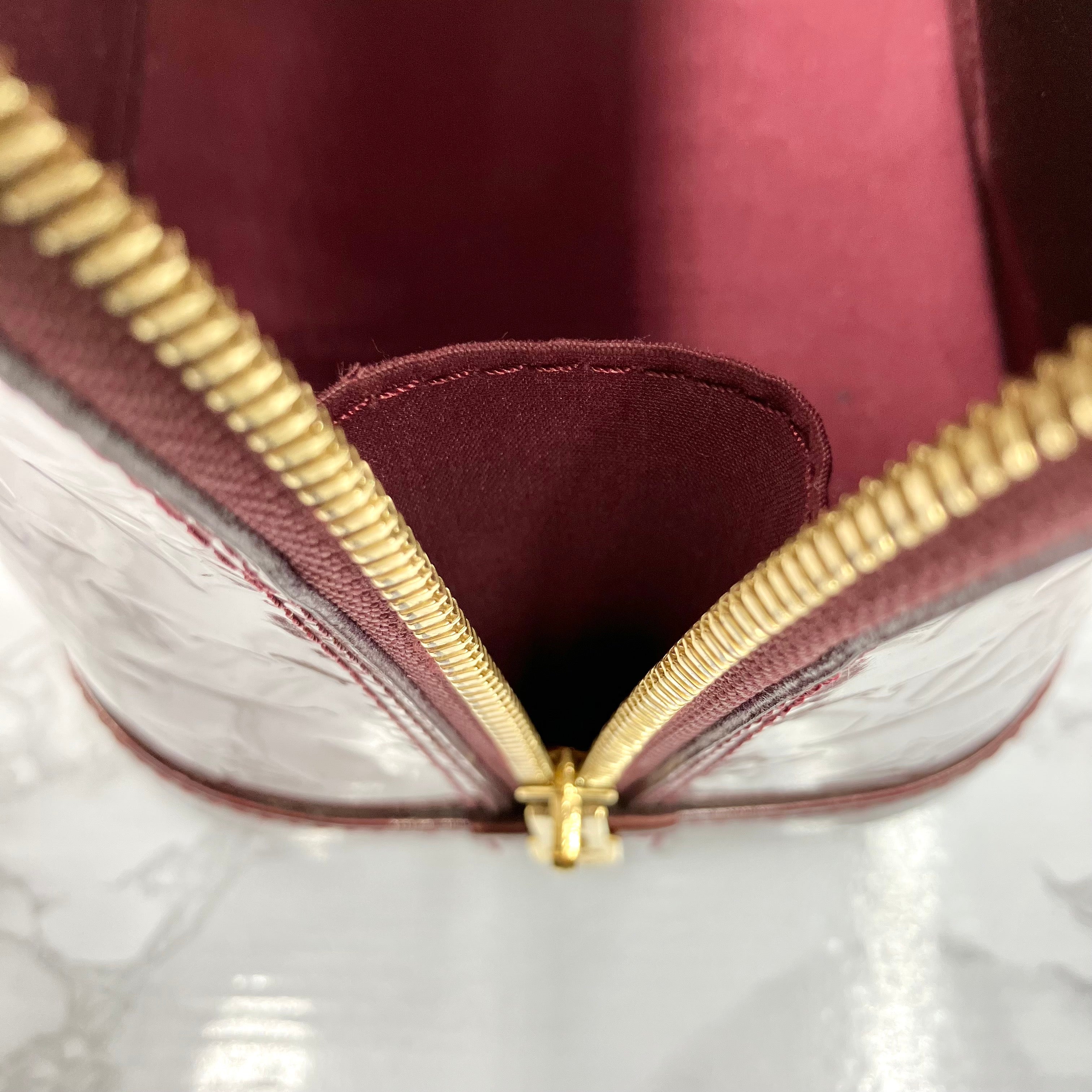 LOUIS VUITTON Vernis Alma PM