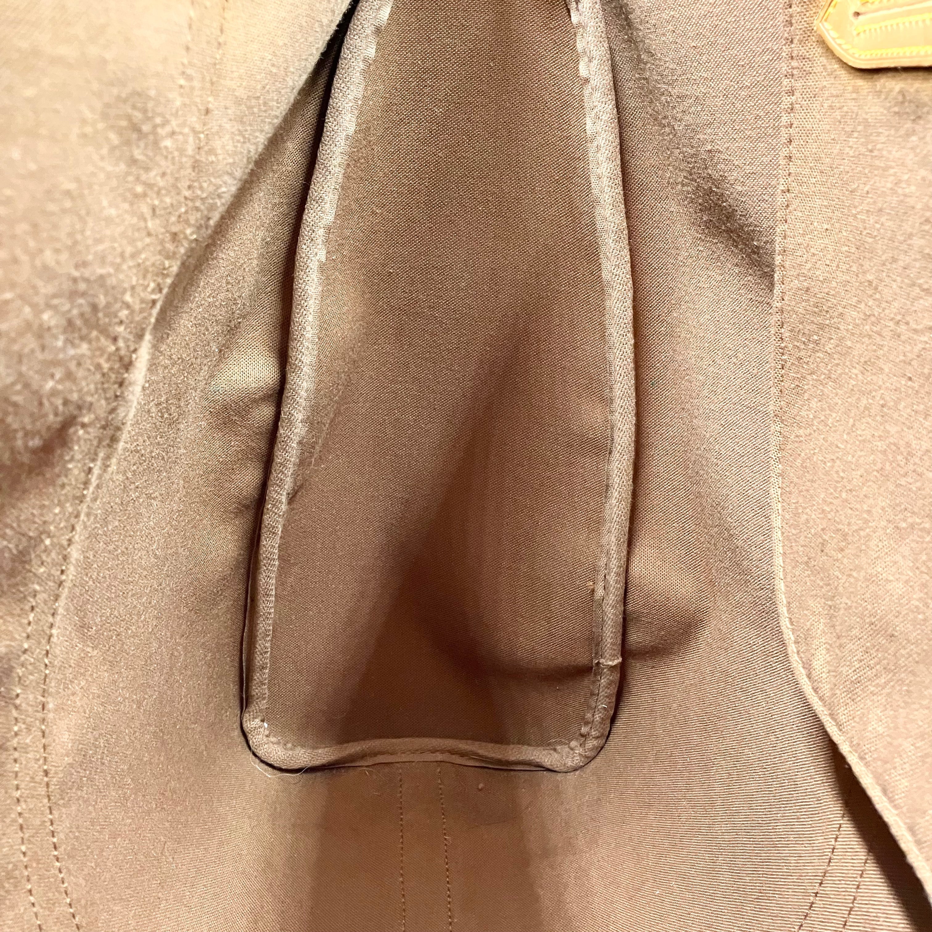 LOUIS VUITTON Monogram flannery