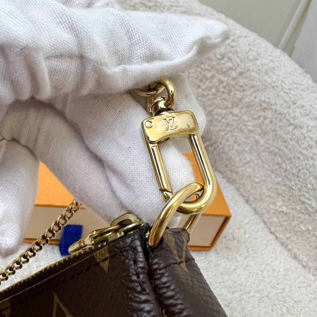 LV Mini Pochette Accessoires in Monogram Canvas GHW