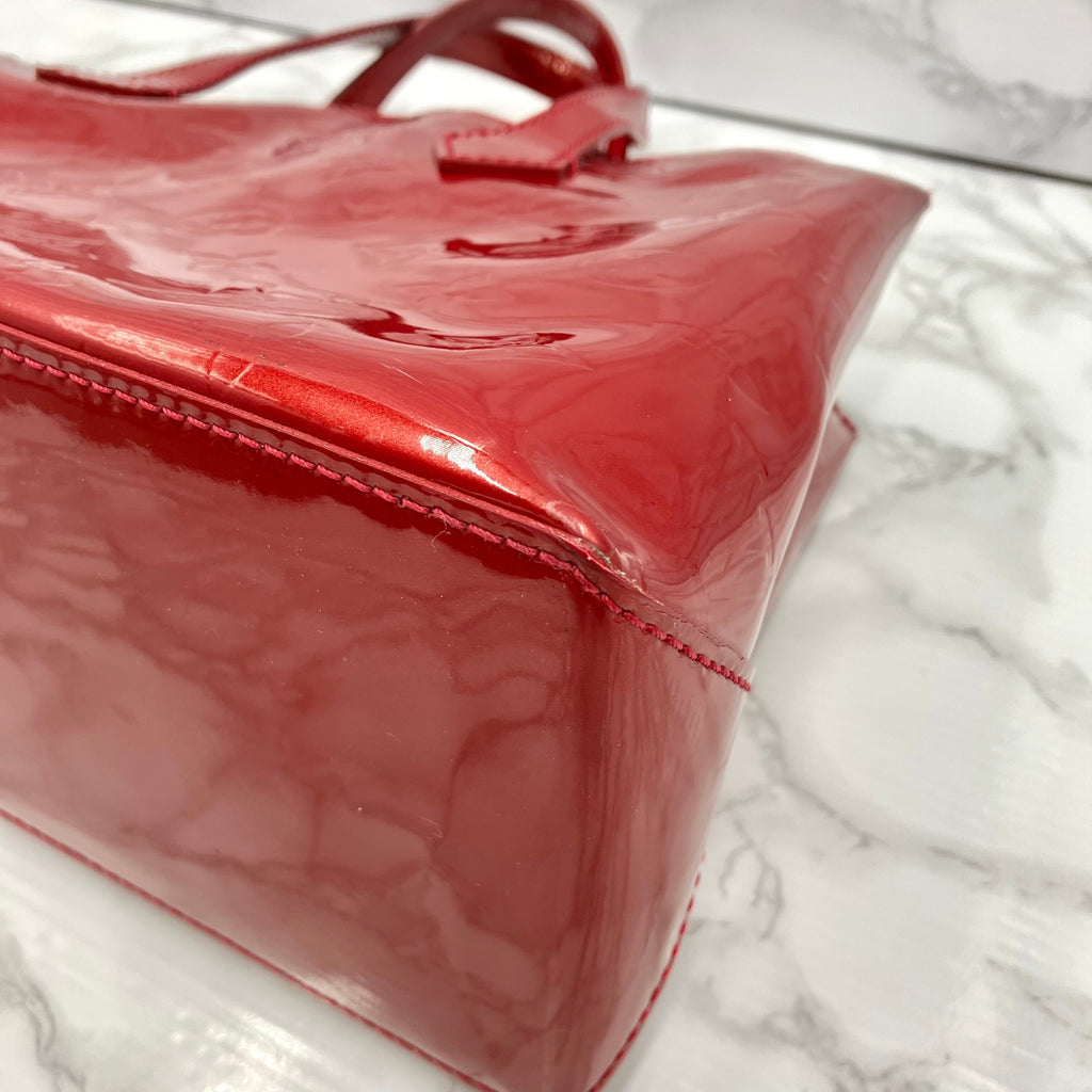LOUIS VUITTON Vernis Wilshire PM