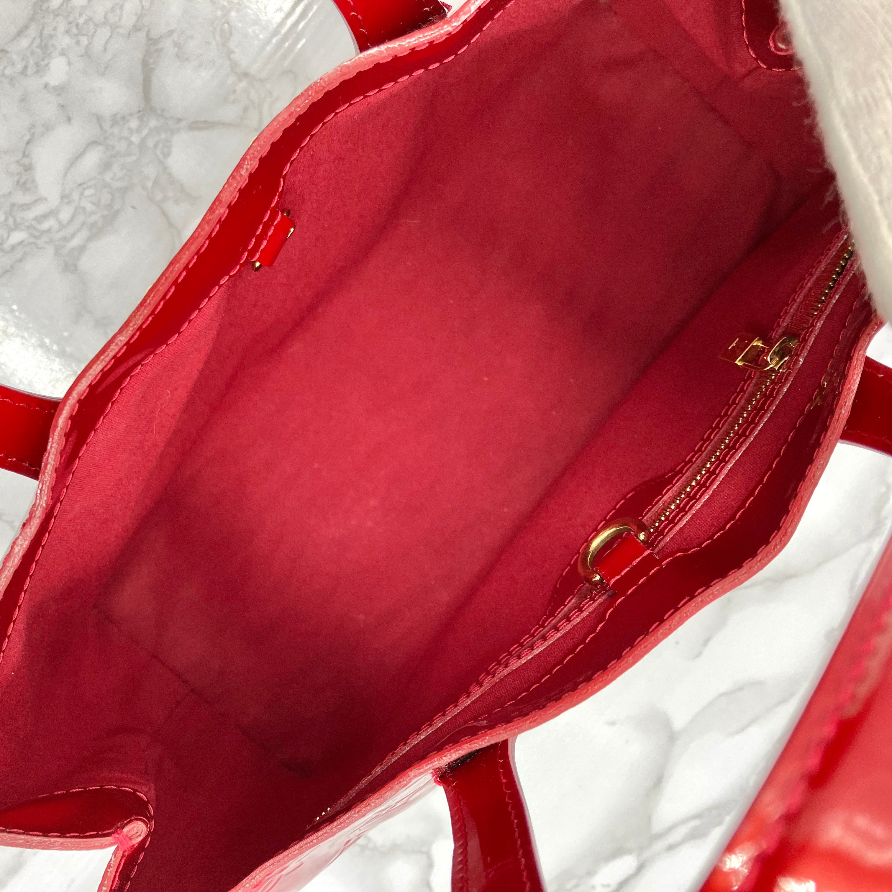LOUIS VUITTON Vernis Wilshire PM