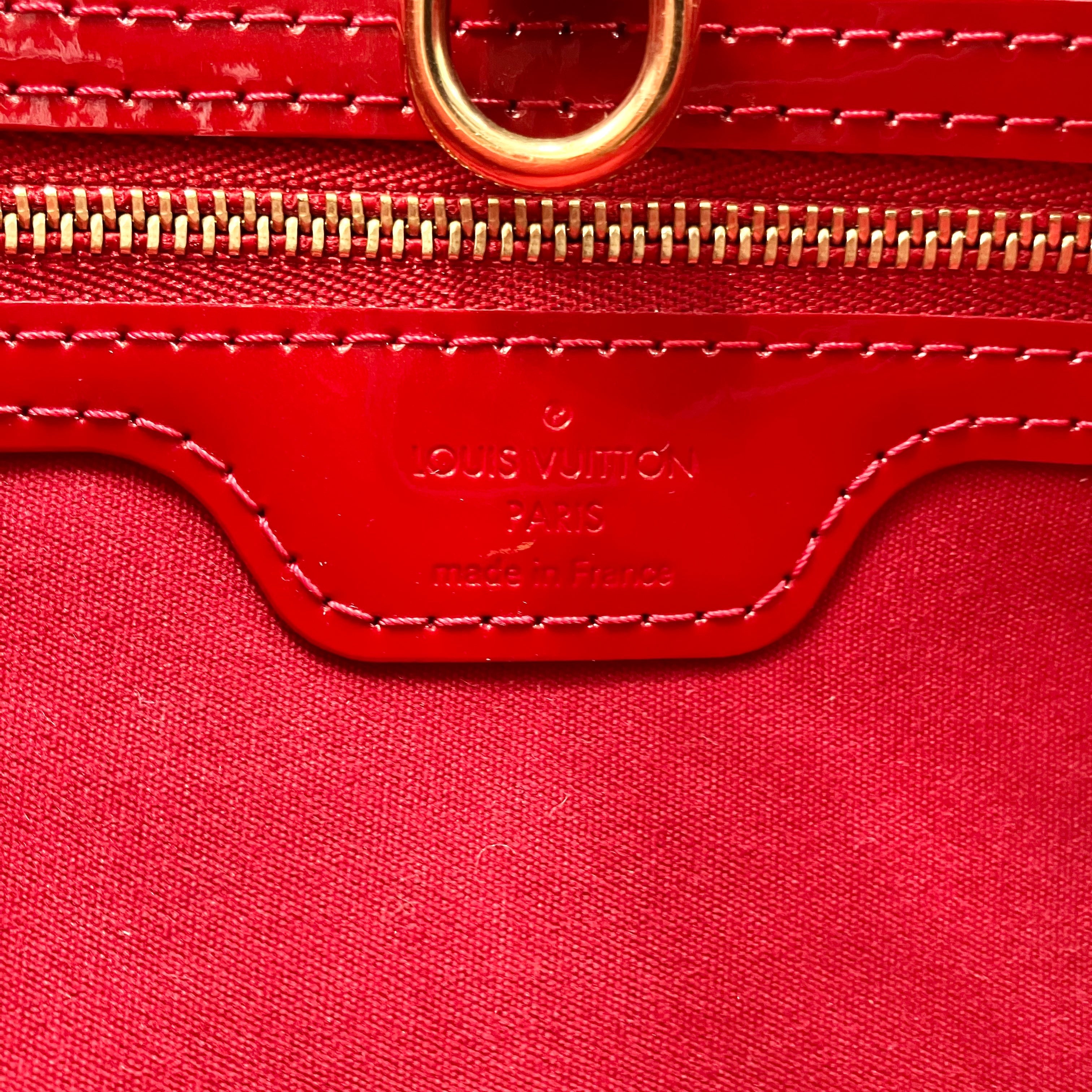 LOUIS VUITTON Vernis Wilshire PM