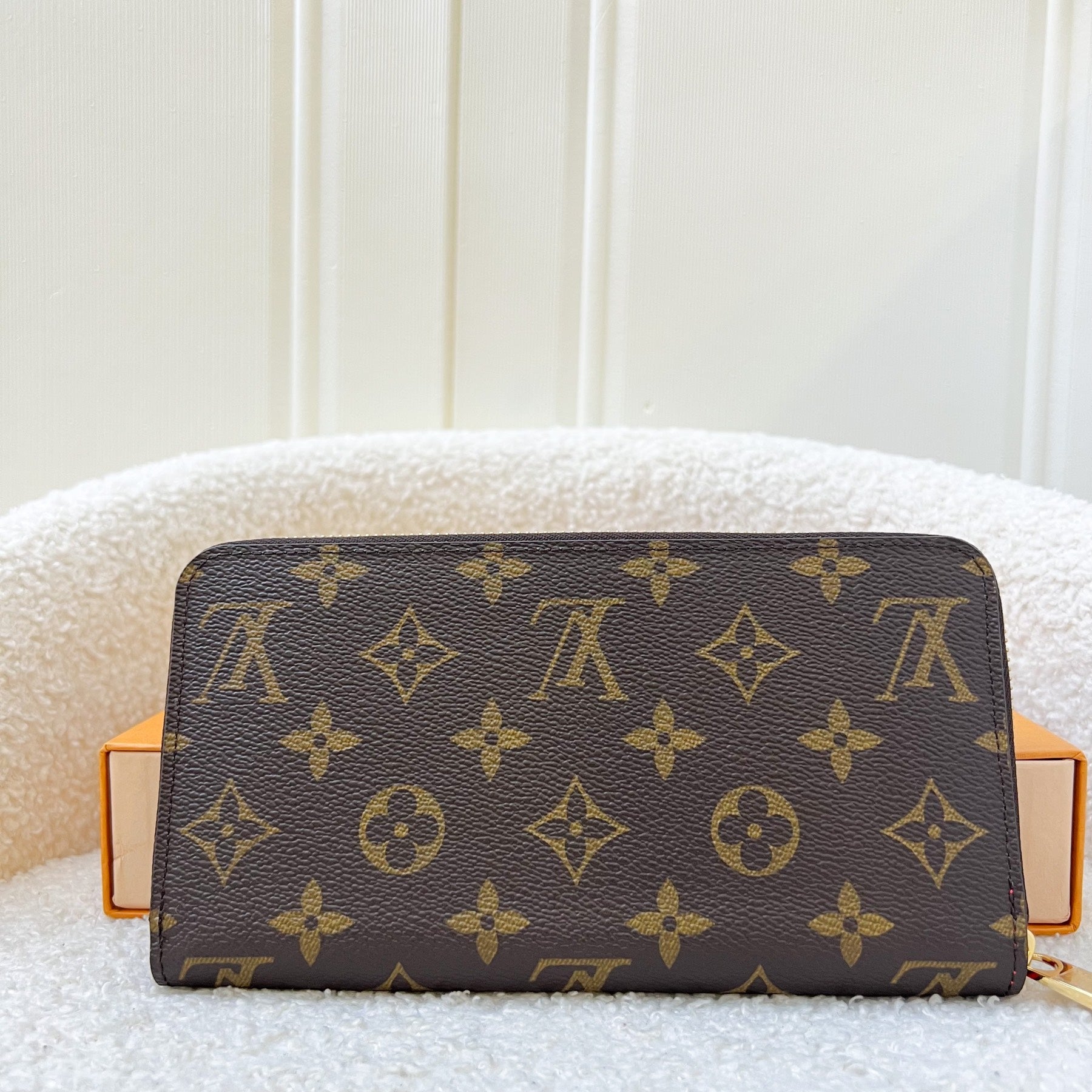 LV Zippy Long Wallet in in Christmas Animation 2021 "Vivienne in London" Monogram Canvas GHW